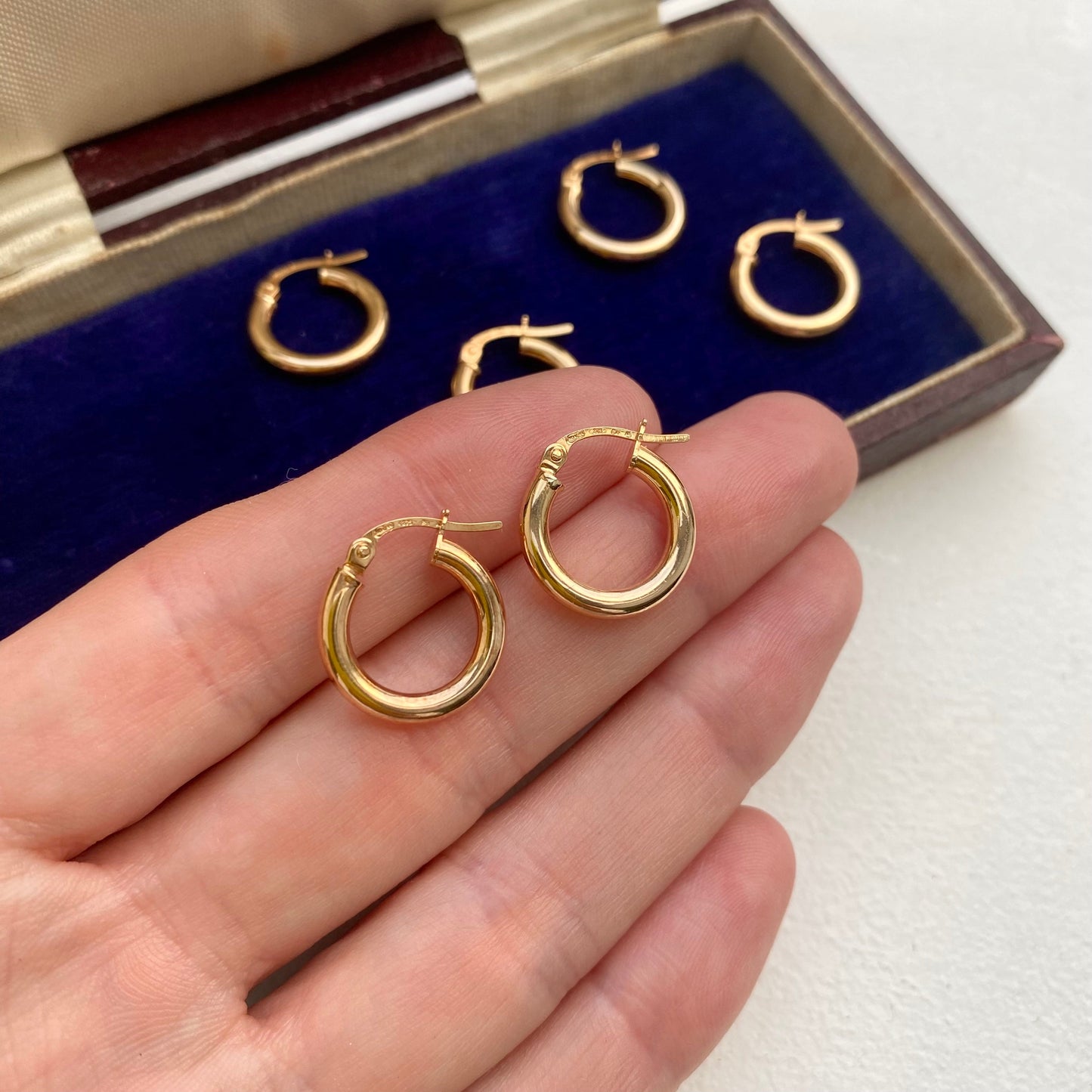 9ct Gold Thick Italian 'Unoaerre' Hoop Earrings | 17mm