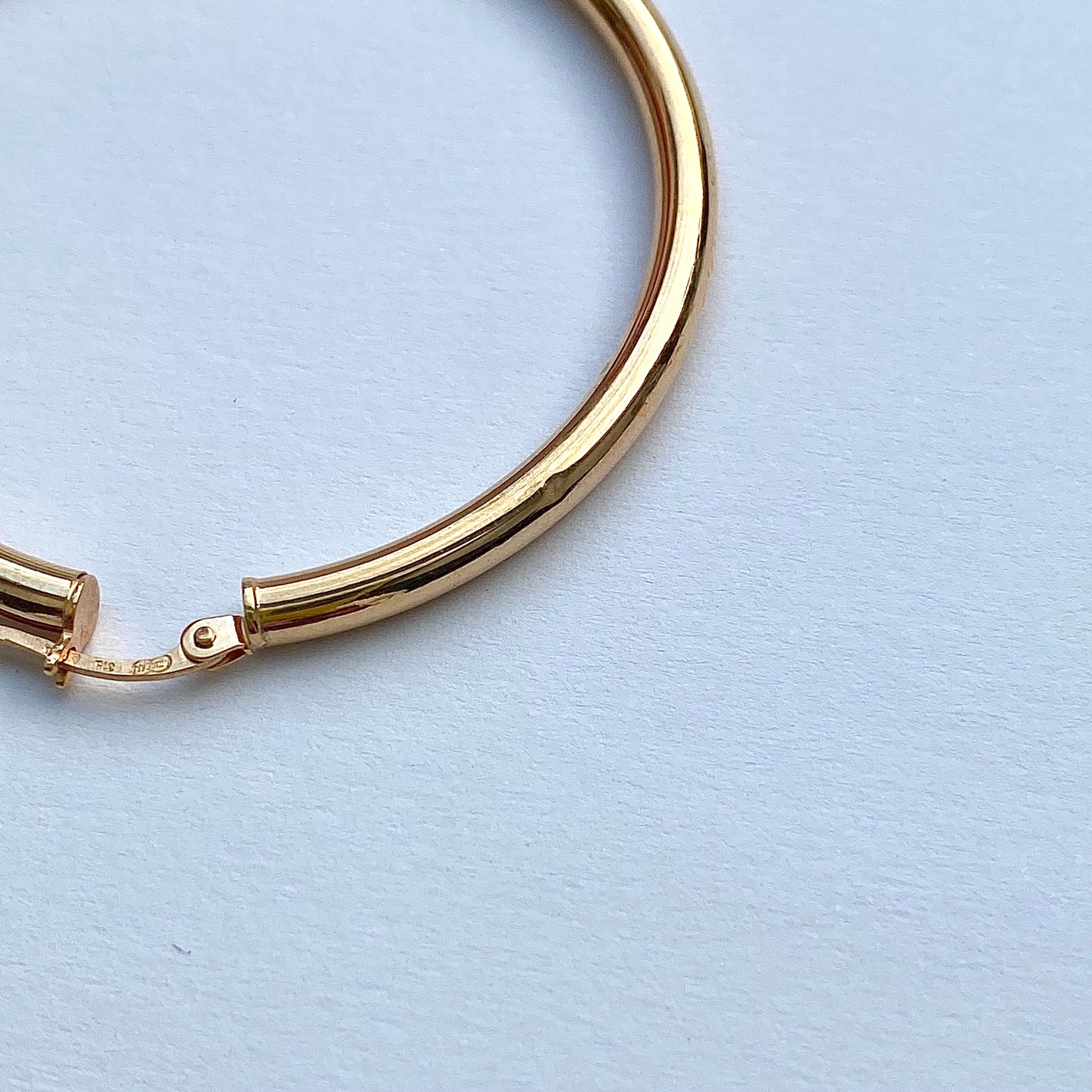 Fantastic Large Italian 9ct 'Unoaerre' Gold Hoops | 56mm