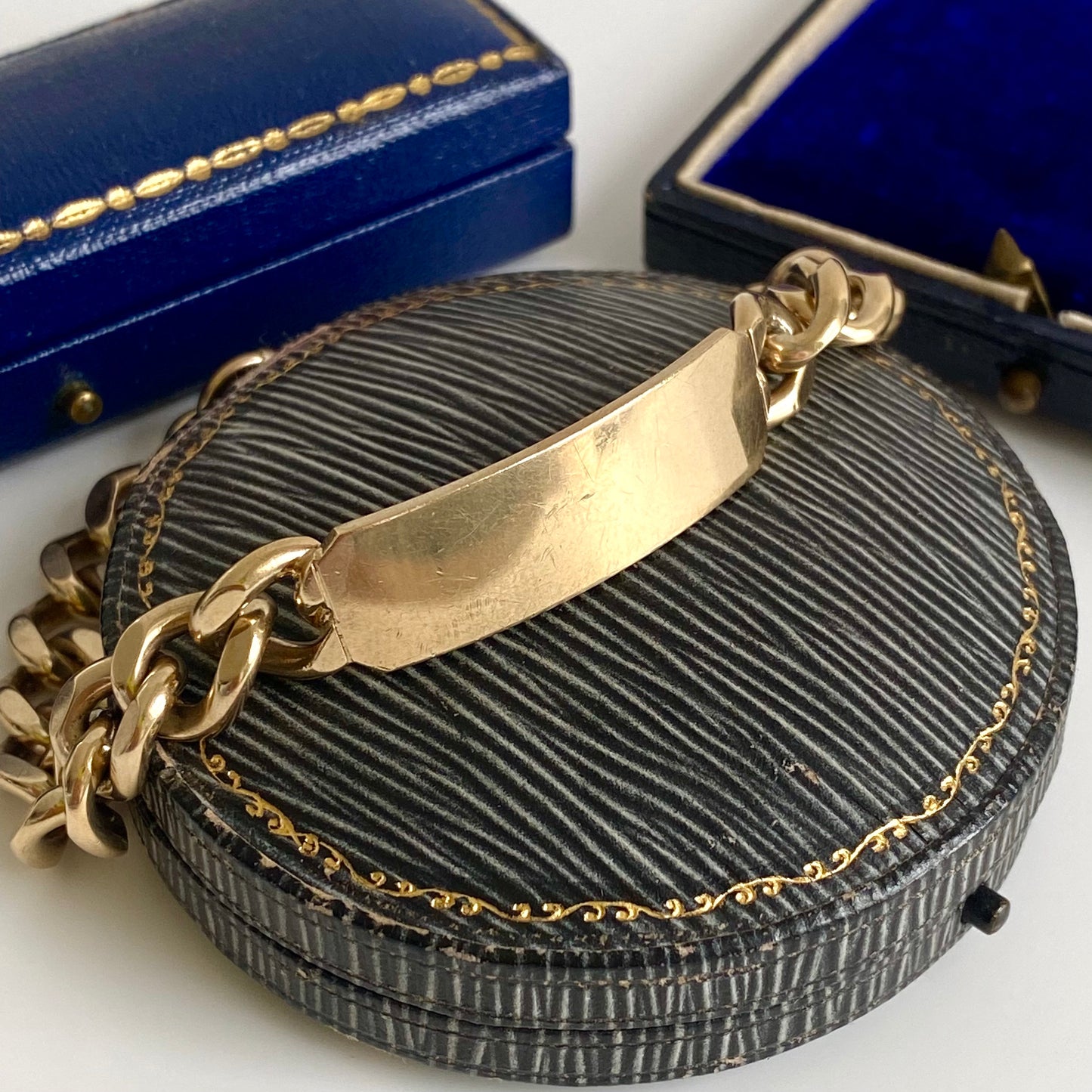 Fantastic Heavy Vintage Solid 9ct Gold Curb ID Bracelet | 7.75" | 10mm