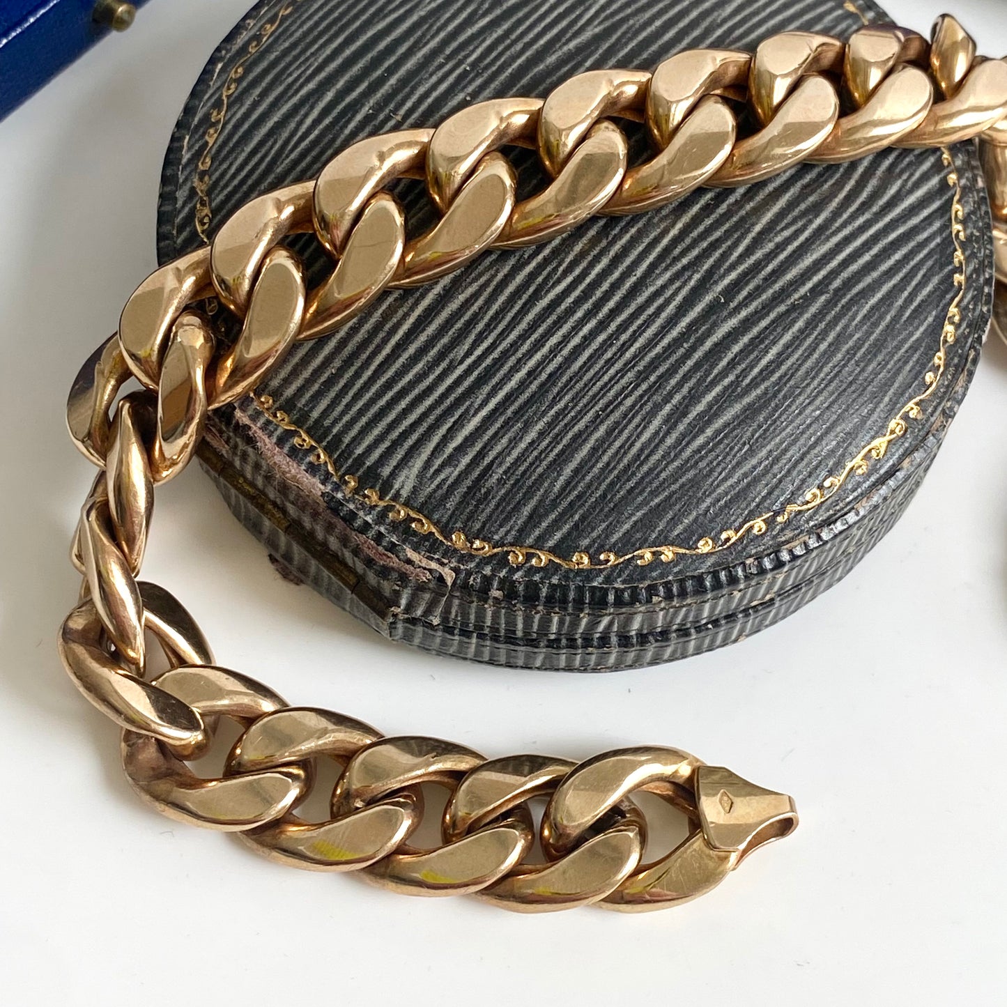 Chunky Hollow 9ct Curb Bracelet | 8.9" | 13mm