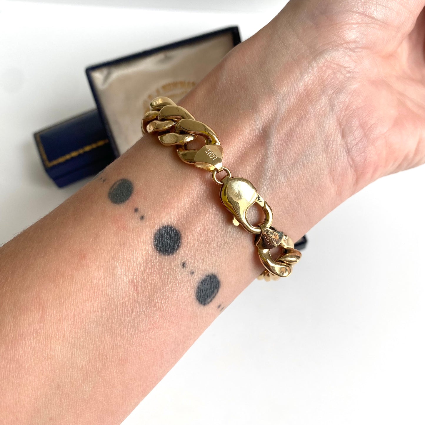 Chunky Hollow 9ct Gold Curb Bracelet | 7.4" | 11mm
