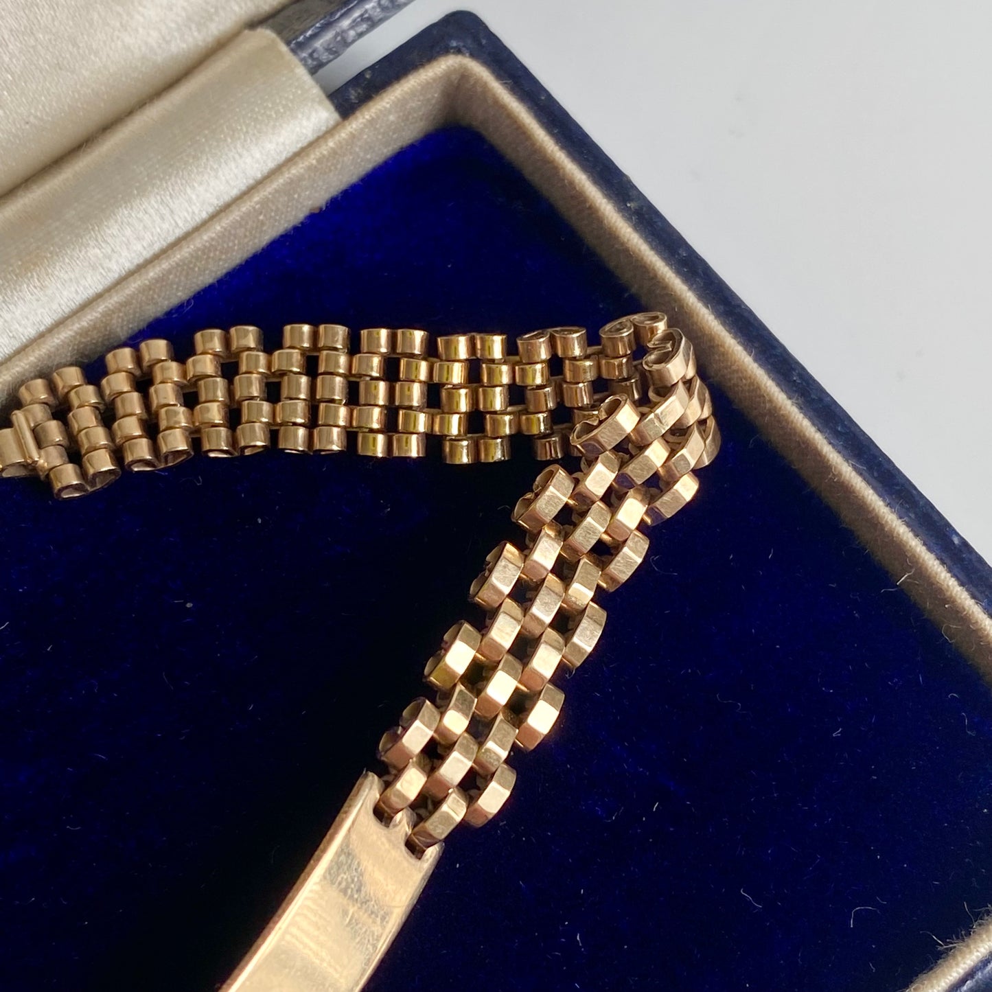 Lovely 9ct Gold ID Gate Link Style Bracelet | 7" | 6.5mm