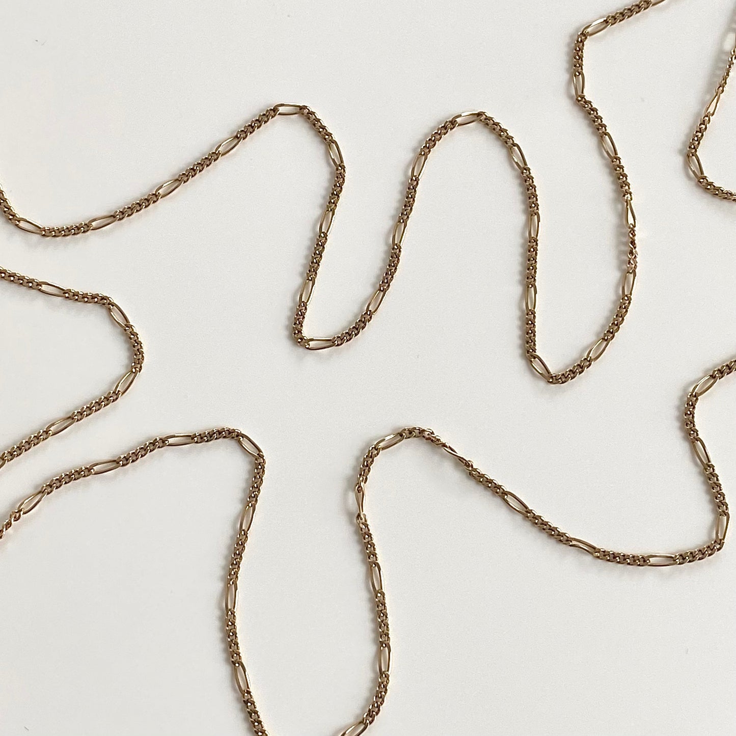 Dainty 9ct Gold Figaro Chain | 21"