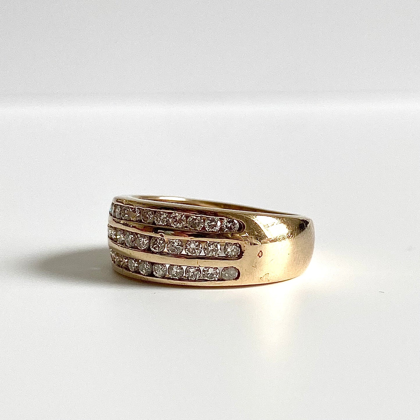 Sparkly 9ct Gold and Triple Row Channel Set Diamonds | Size UK J.5