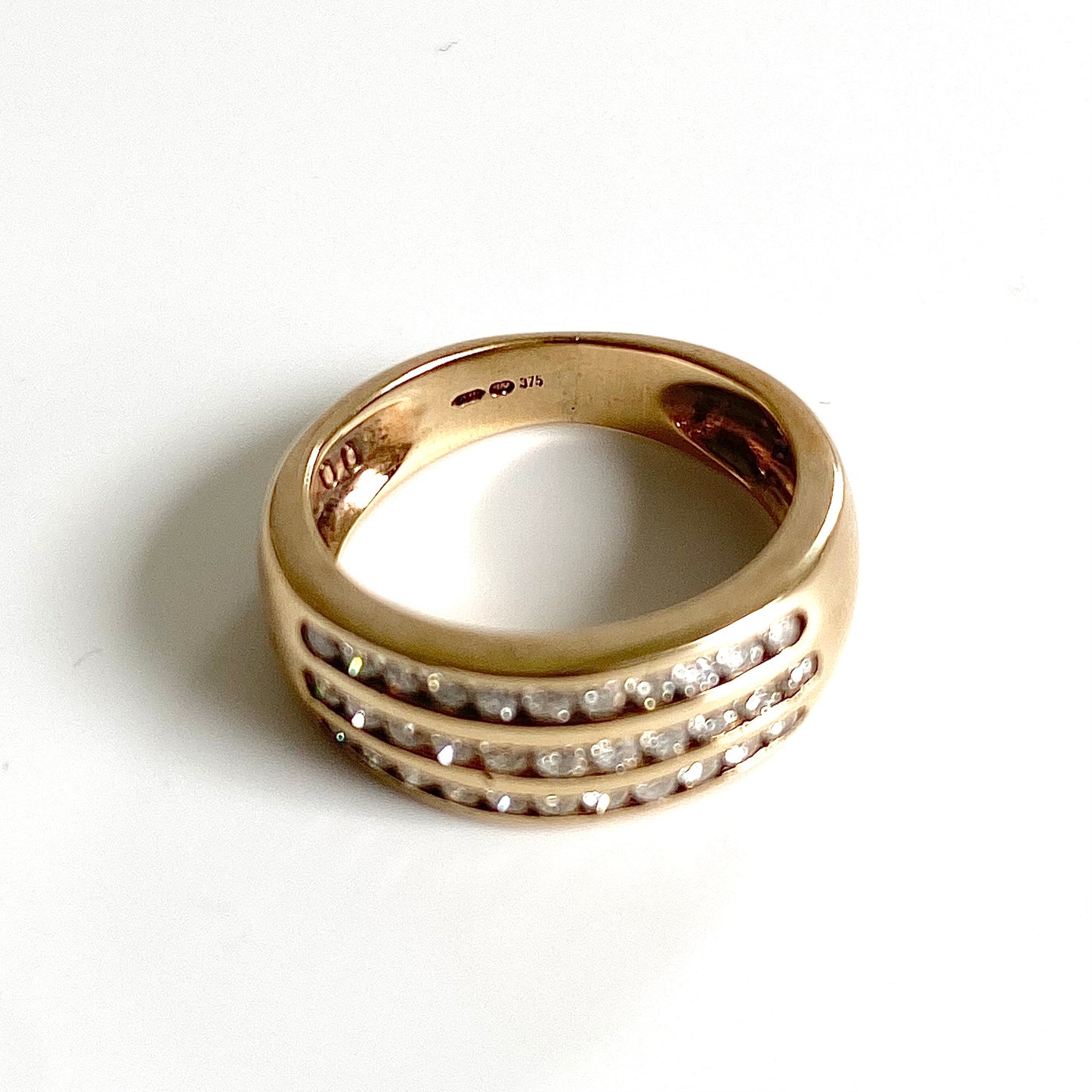 Sparkly 9ct Gold and Triple Row Channel Set Diamonds | Size UK J.5