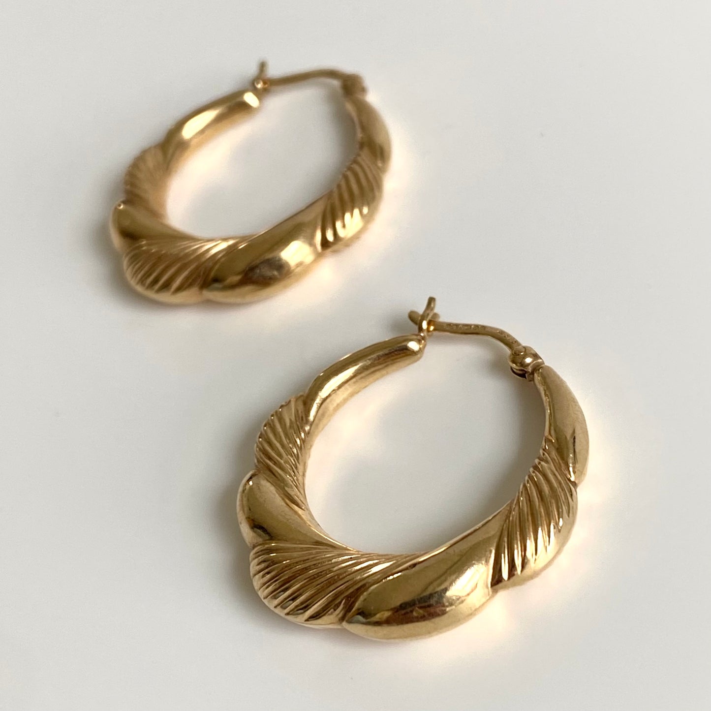 9ct Gold Smooth & Textured Chubby Twist Hoops | 28mm