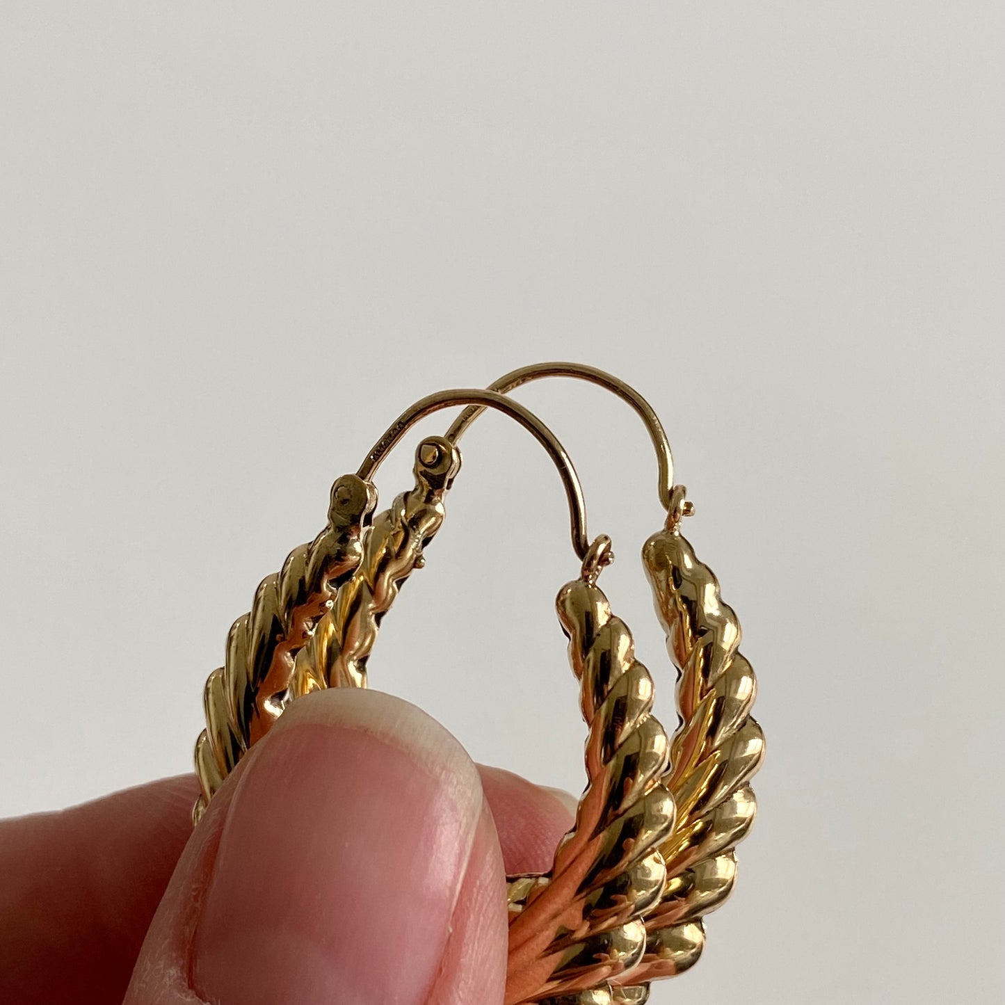 9ct Gold Ribbon Effect Hoops | 35mm