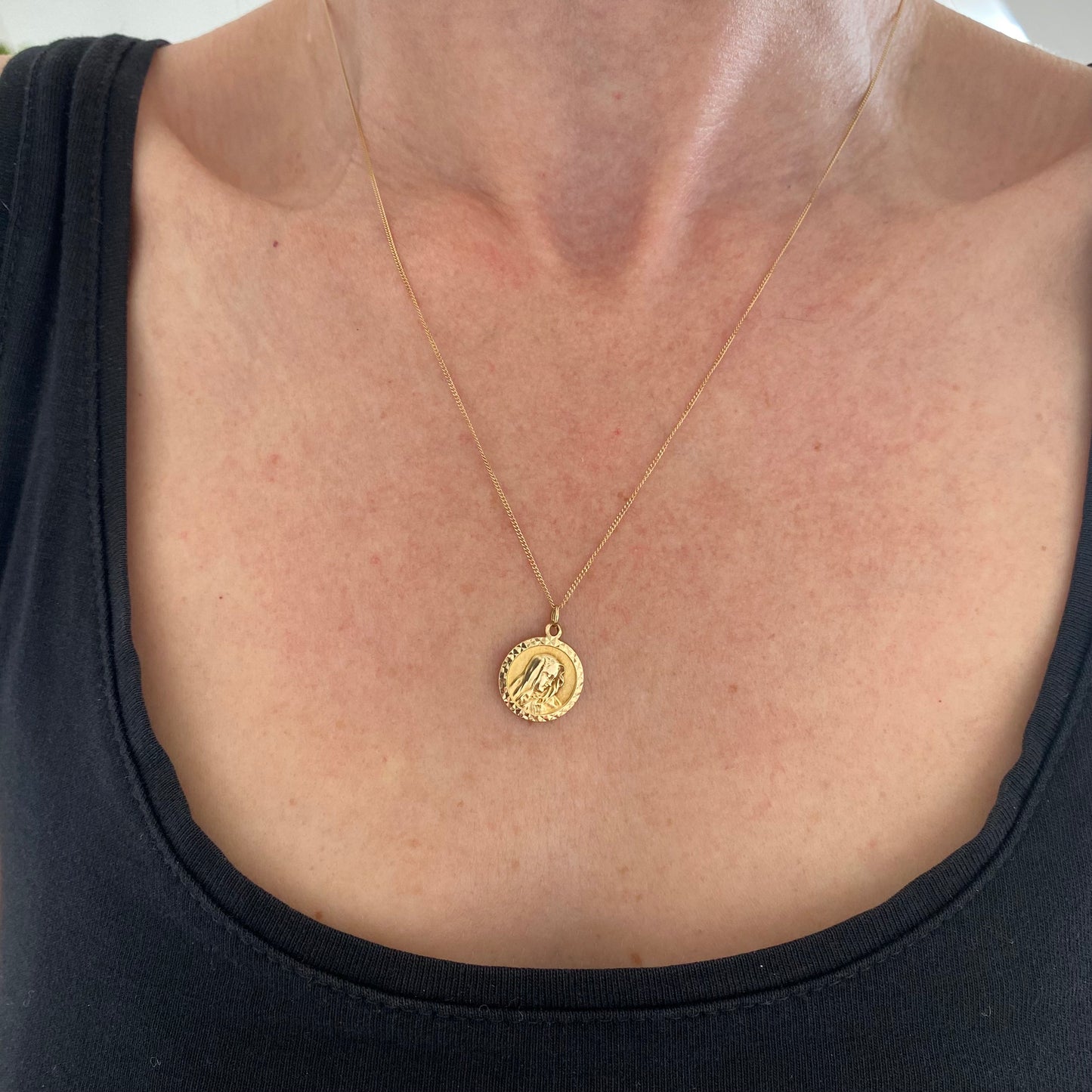 Sweet Vintage 9ct Gold Virgin Mary Pendant & Chain | 18.5" | 1mm