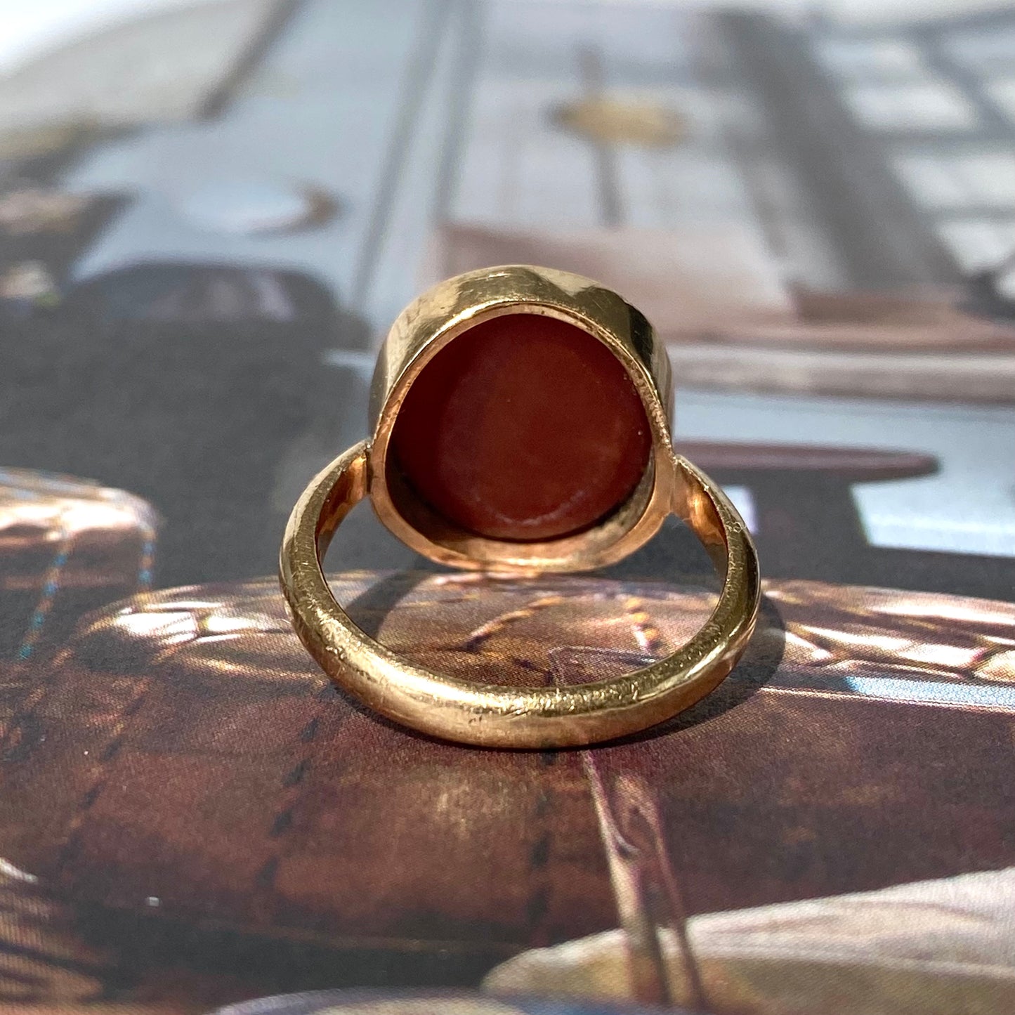 9ct Gold Intaglio 'D' Ring | Size UK M.5