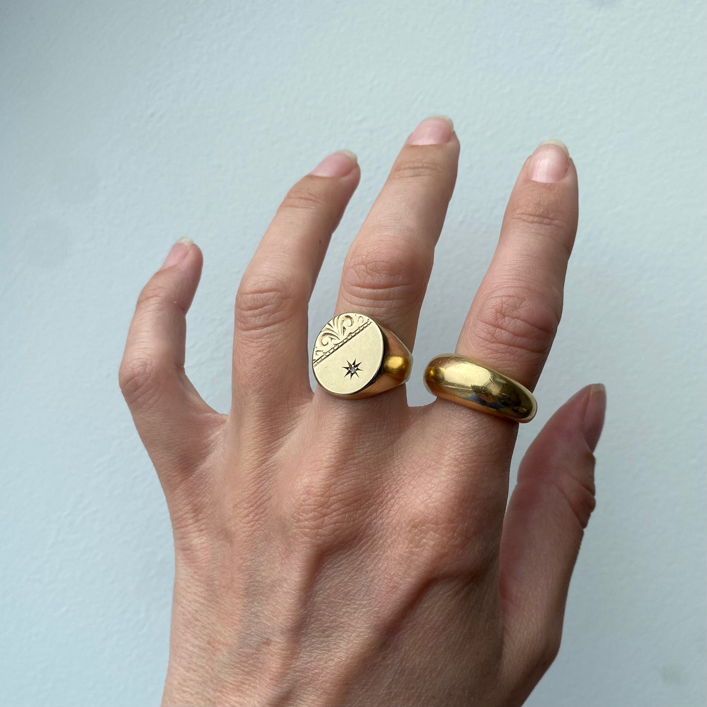 Chunky 9ct Gold and Diamond Signet Ring | Size UK L