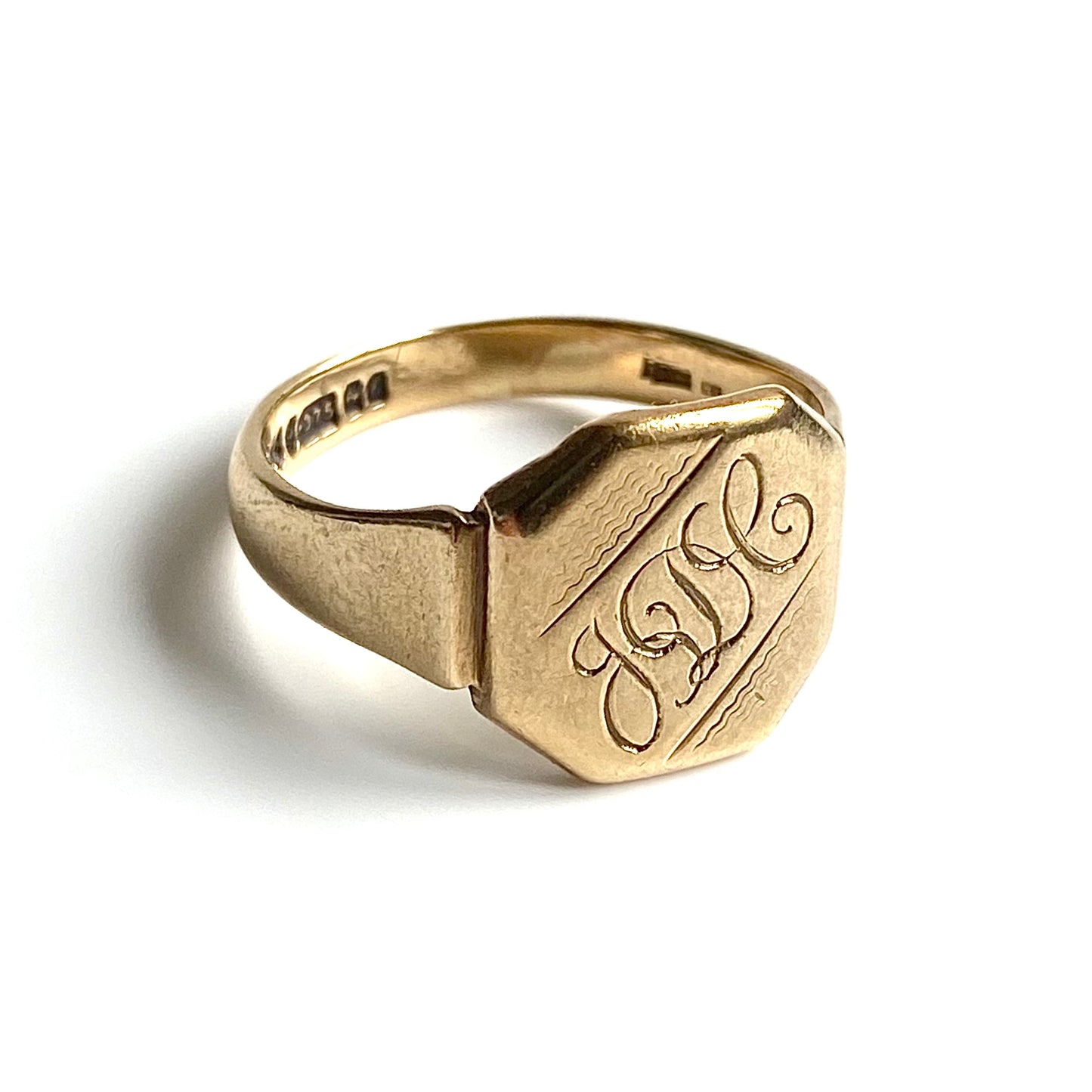 Vintage 9ct Gold 'JDC' Signet Ring | Size UK P