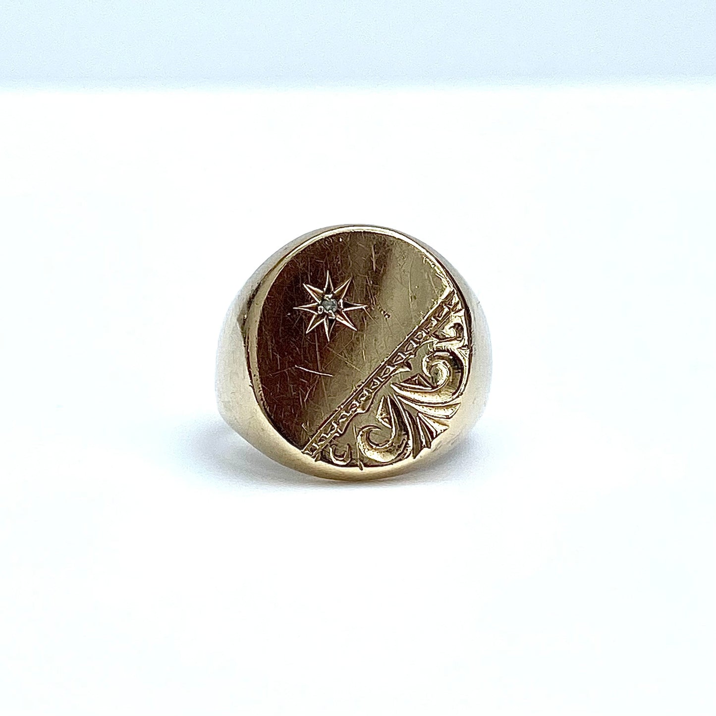 Chunky 9ct Gold and Diamond Signet Ring | Size UK L