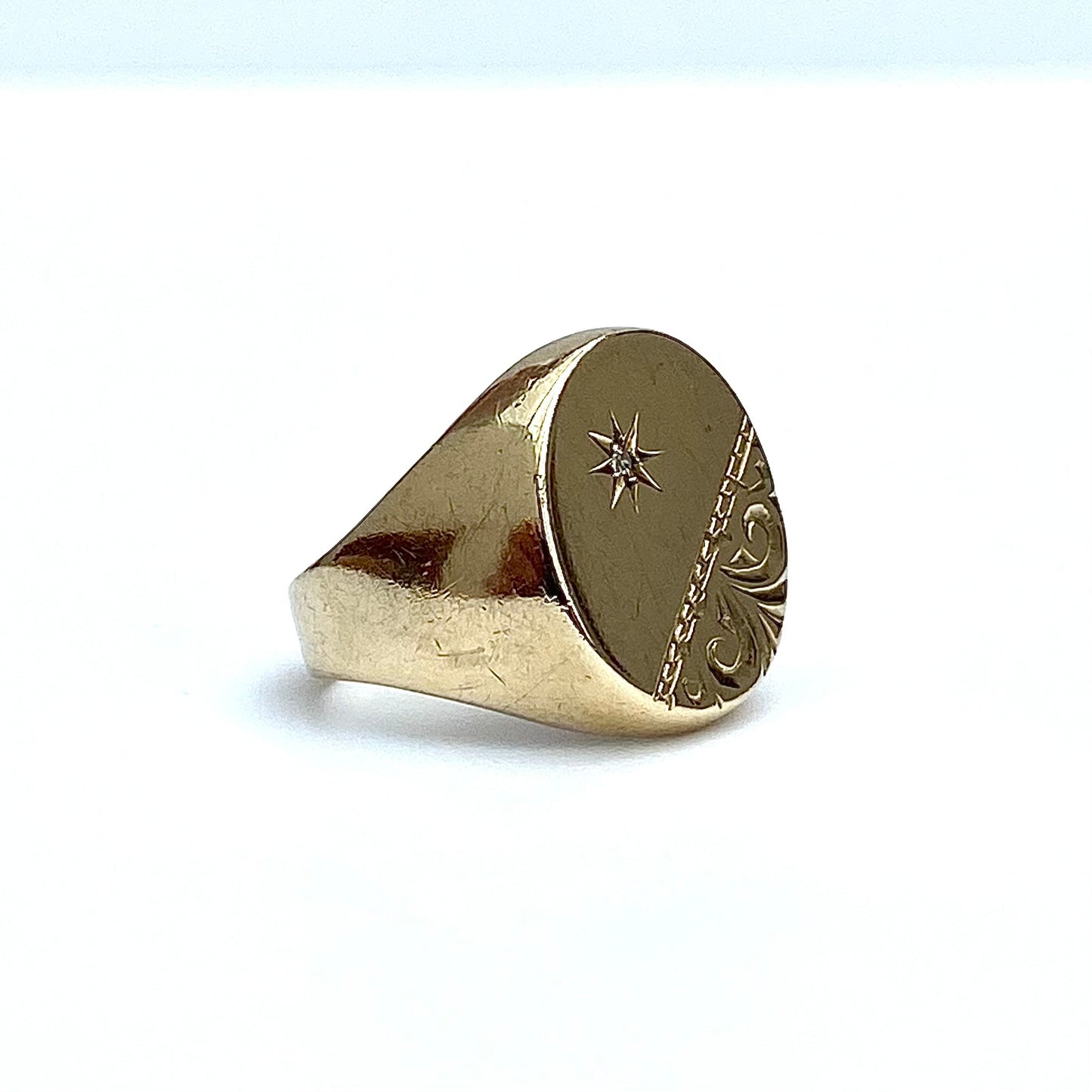 Chunky 9ct Gold and Diamond Signet Ring | Size UK L