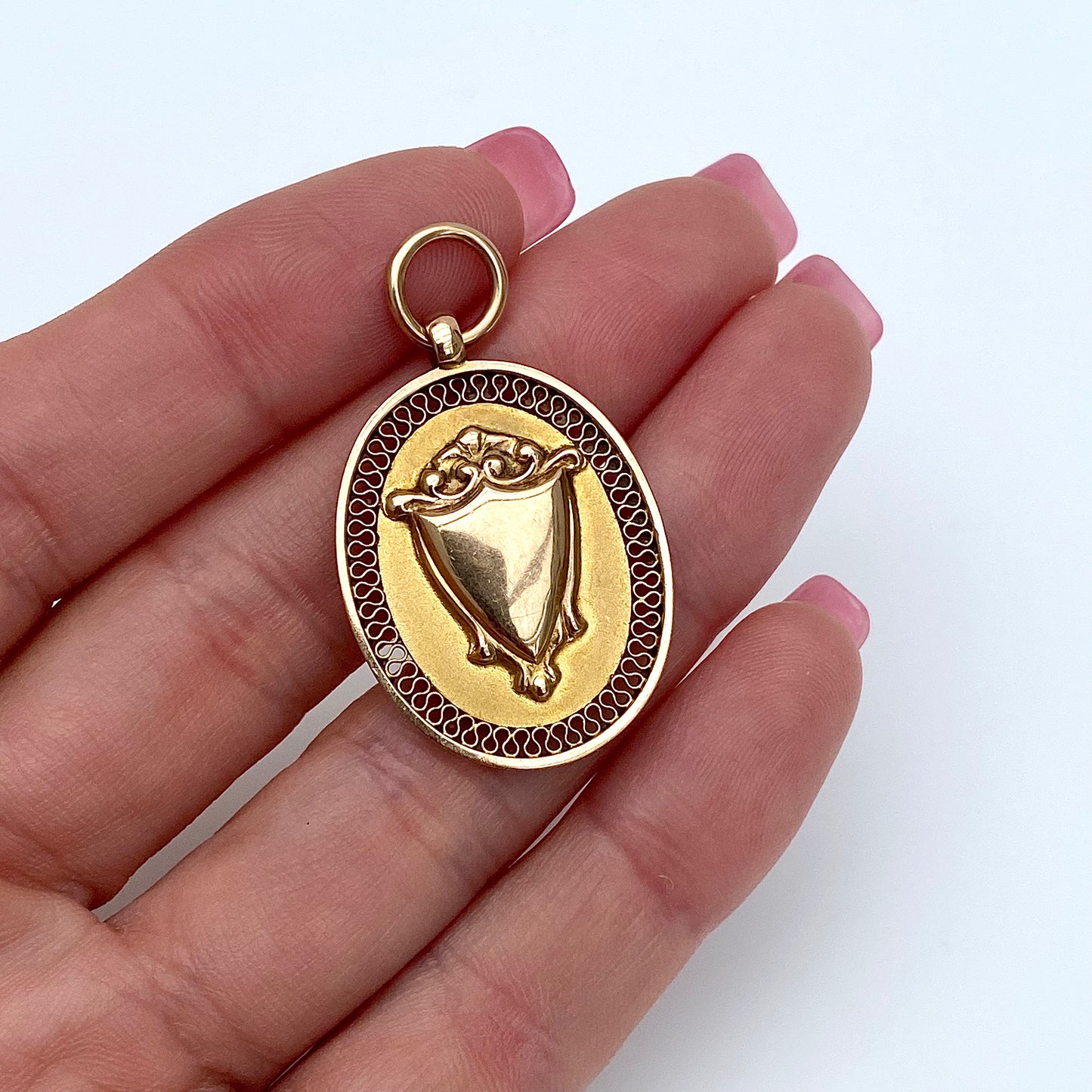 Stunning Antique 9ct Gold Fob Medallion | Chester 1924