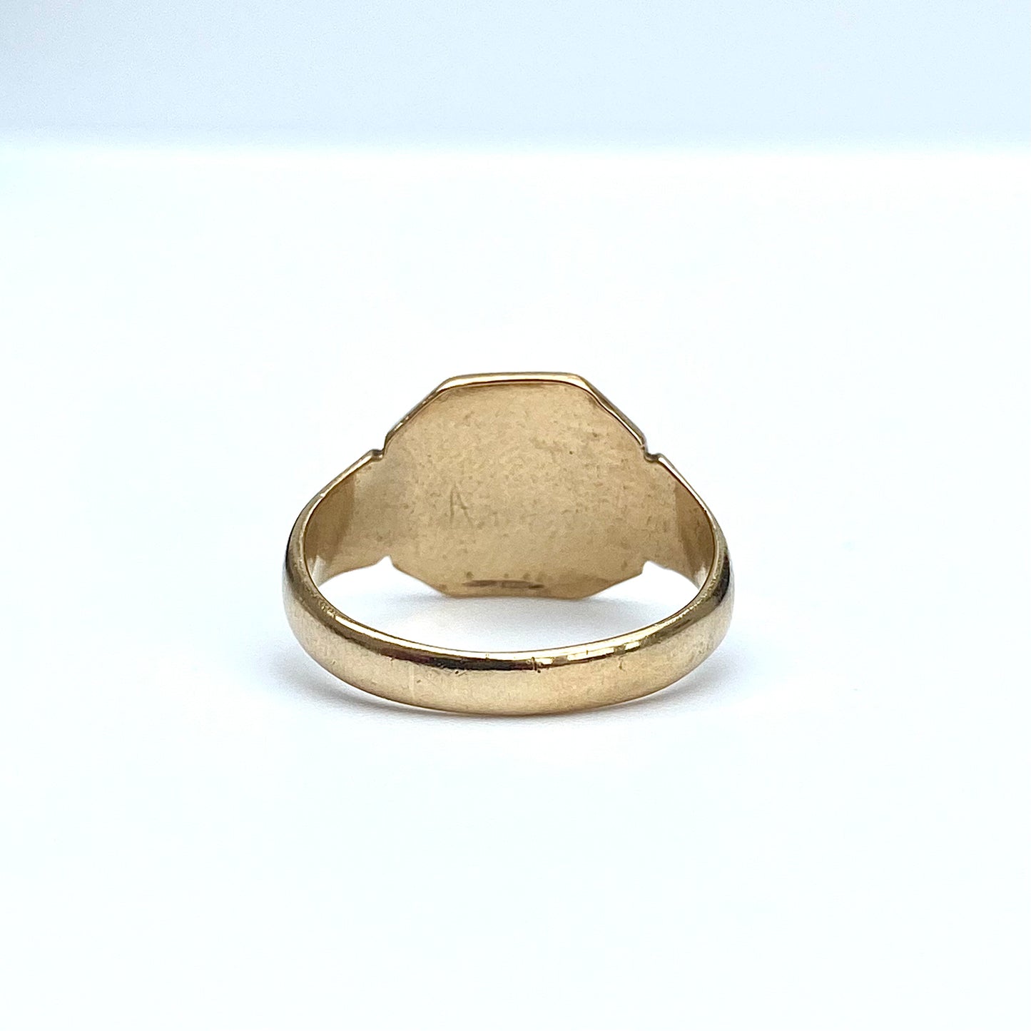 Vintage 9ct Gold 'JDC' Signet Ring | Size UK P