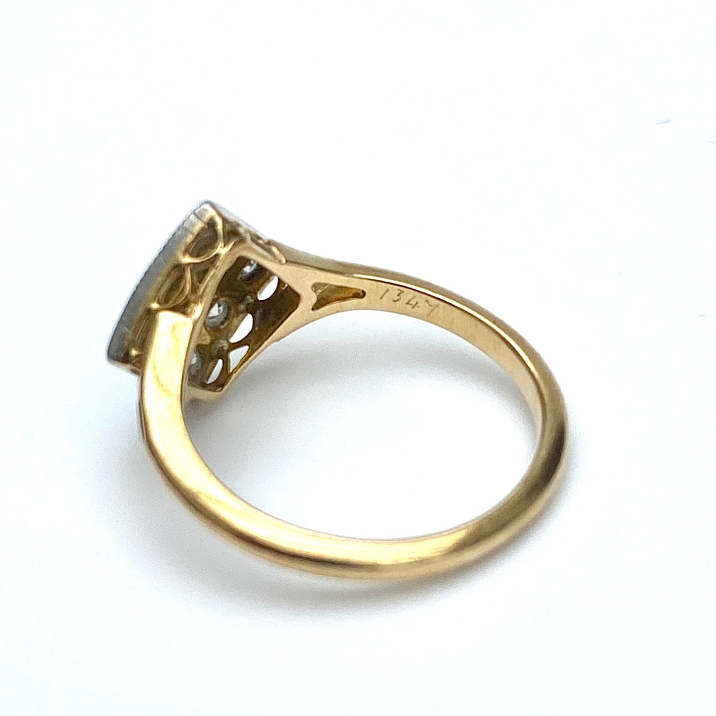 Art Deco 18ct Gold and Diamond Shaped Diamond Ring | Size UK I