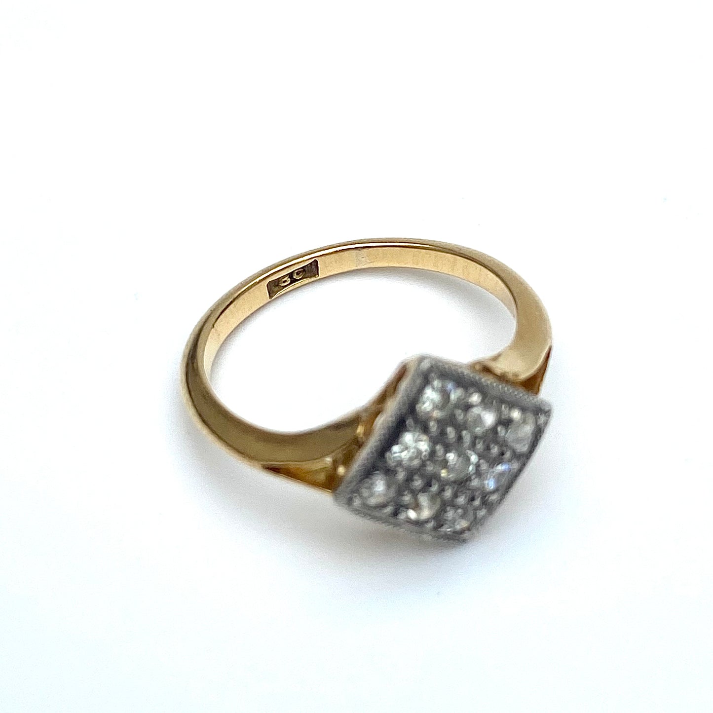 Art Deco 18ct Gold and Diamond Shaped Diamond Ring | Size UK I