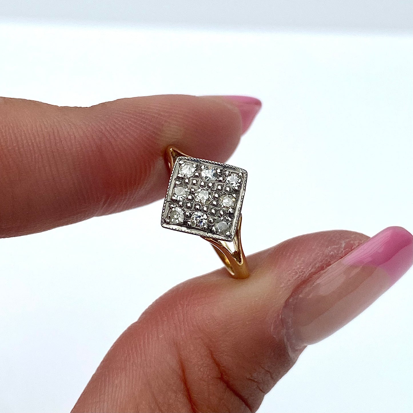 Art Deco 18ct Gold and Diamond Shaped Diamond Ring | Size UK I