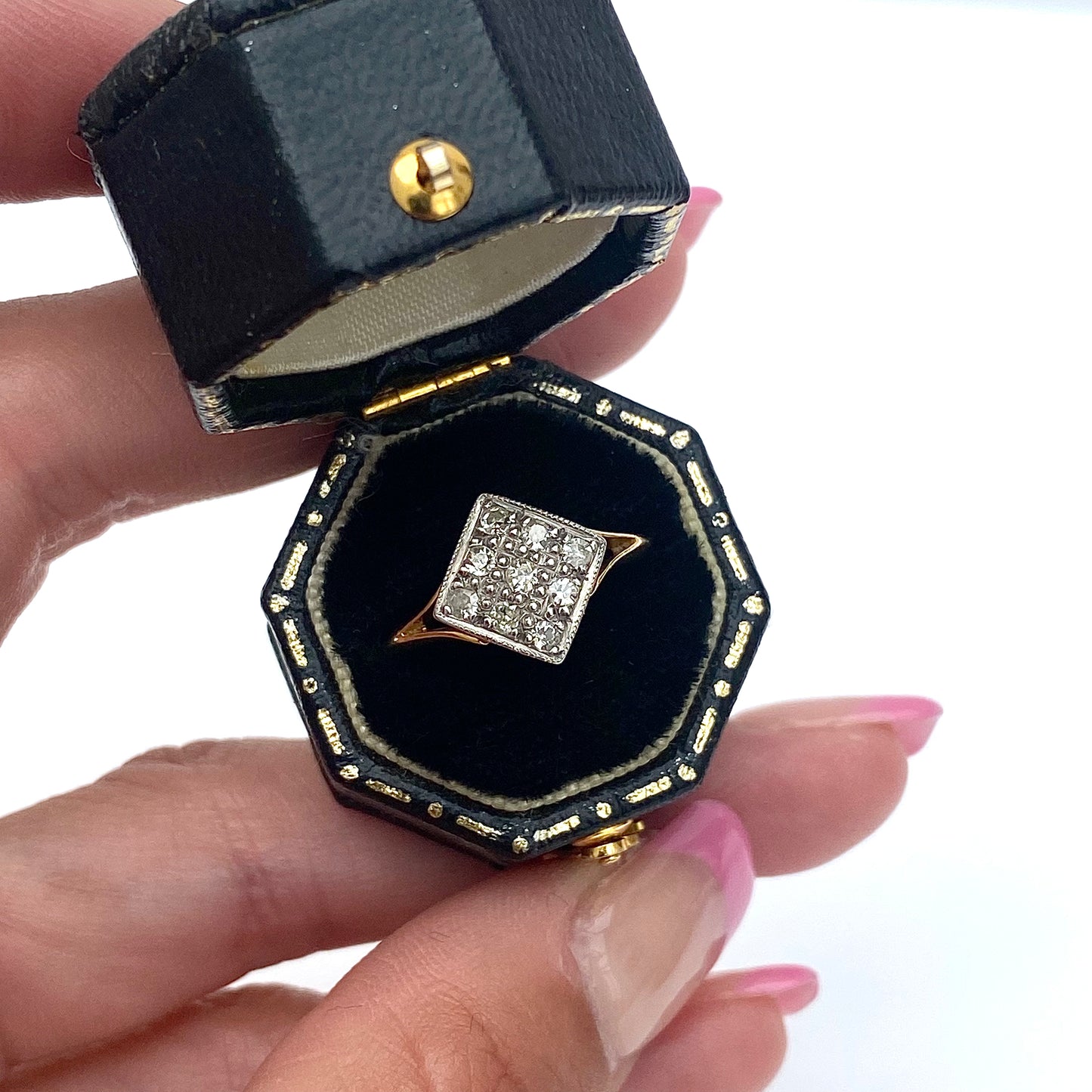 Art Deco 18ct Gold and Diamond Shaped Diamond Ring | Size UK I