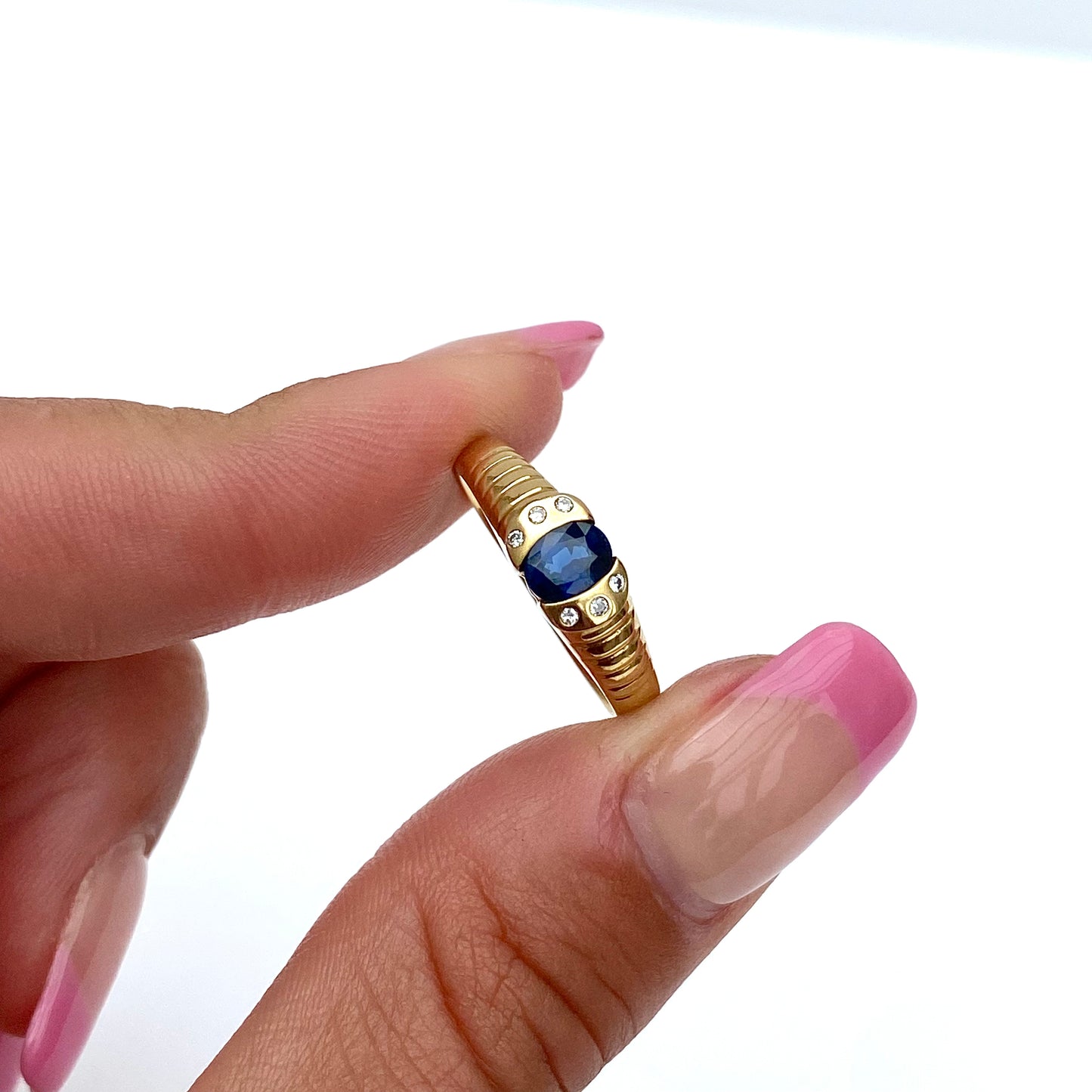 18ct Gold, Diamond & Sapphire Ring | Size UK M.75