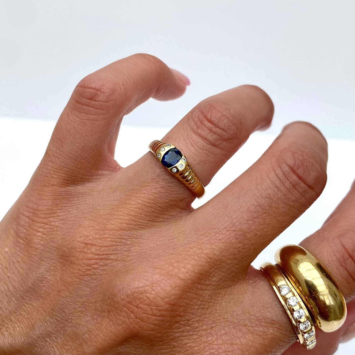 18ct Gold, Diamond & Sapphire Ring | Size UK M.75