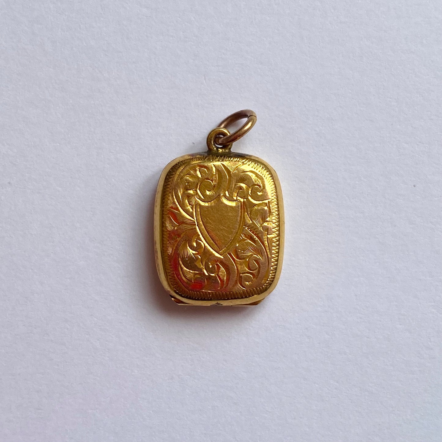 Antique 9ct Gold B&F Rectangle Locket | 17mm