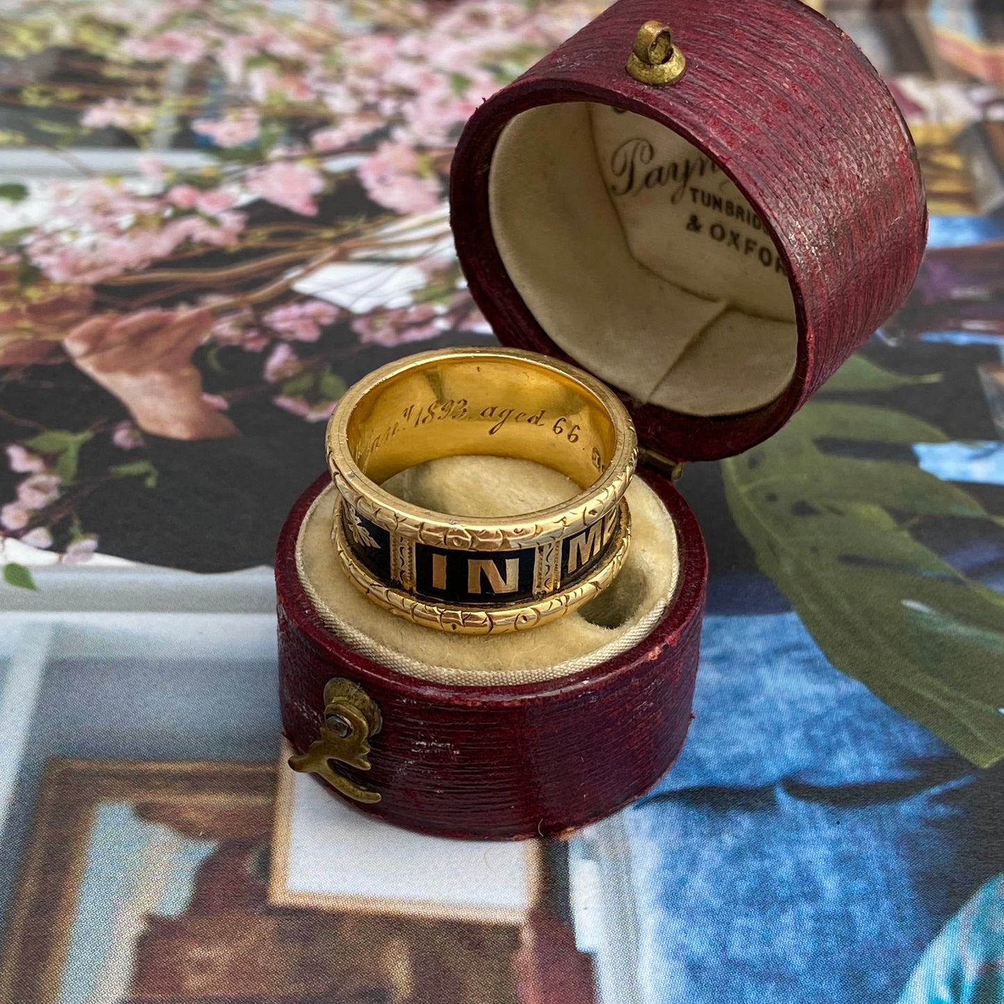 Antique 18ct Gold & Black Enamel Mourning Ring | 1892 | Size UK M.75 (fits like L)