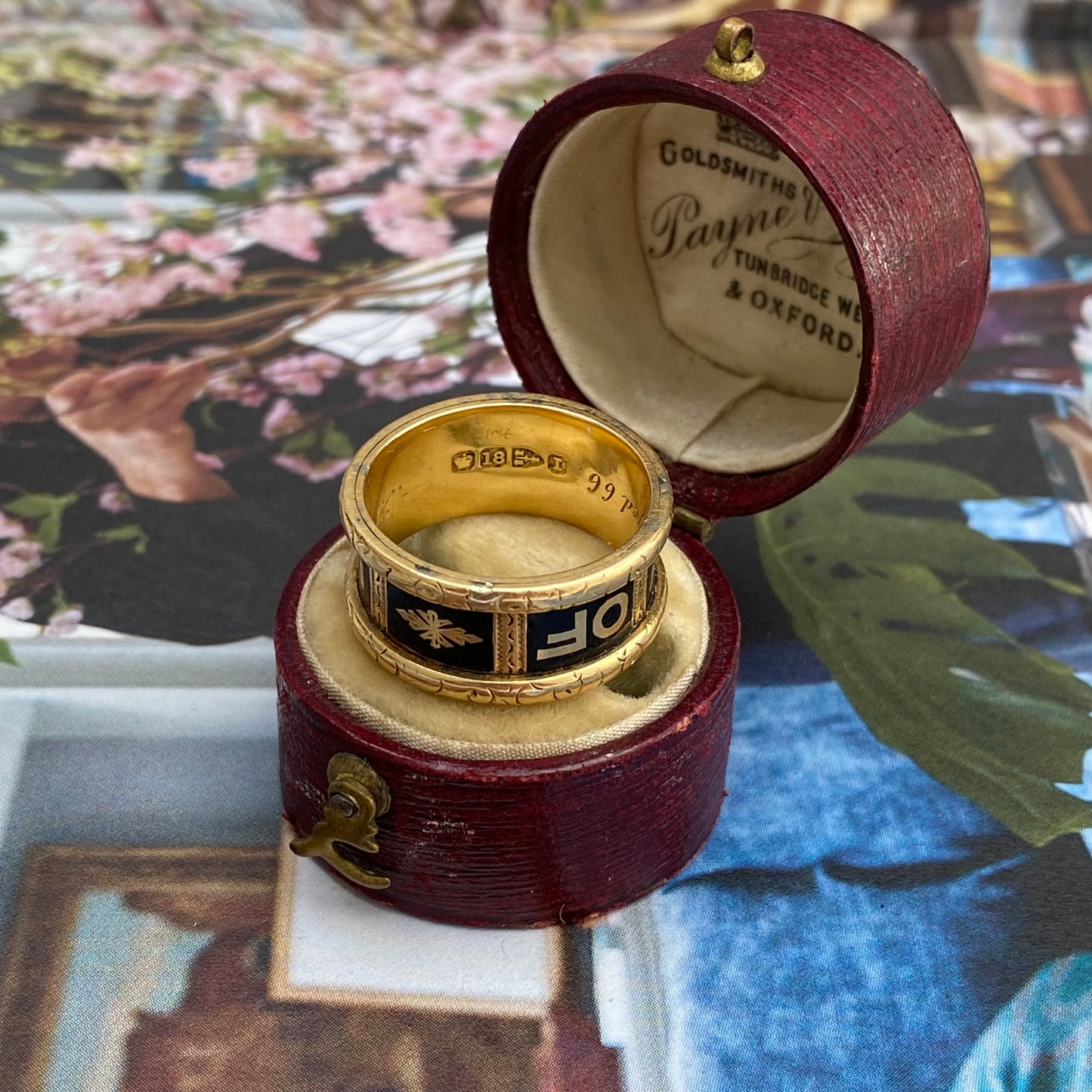 Antique 18ct Gold & Black Enamel Mourning Ring | 1892 | Size UK M.75 (fits like L)