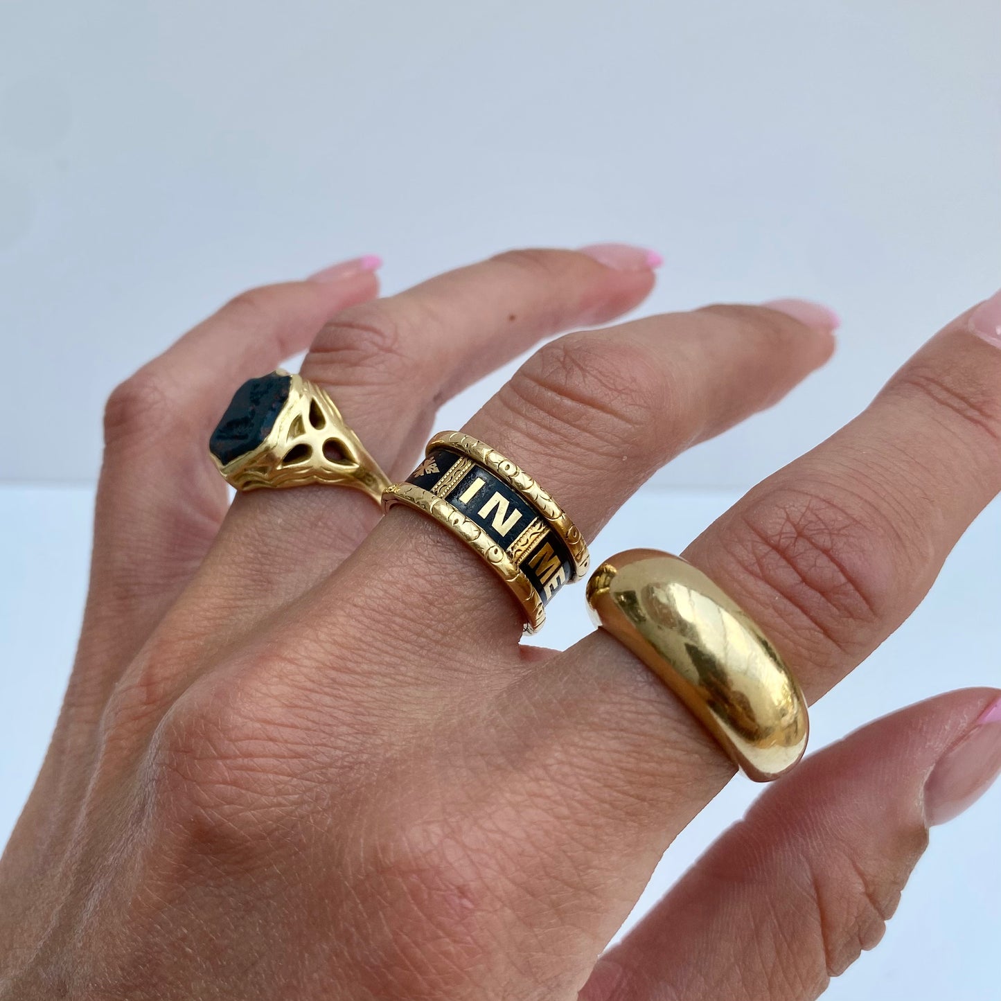 Antique 18ct Gold & Black Enamel Mourning Ring | 1892 | Size UK M.75 (fits like L)