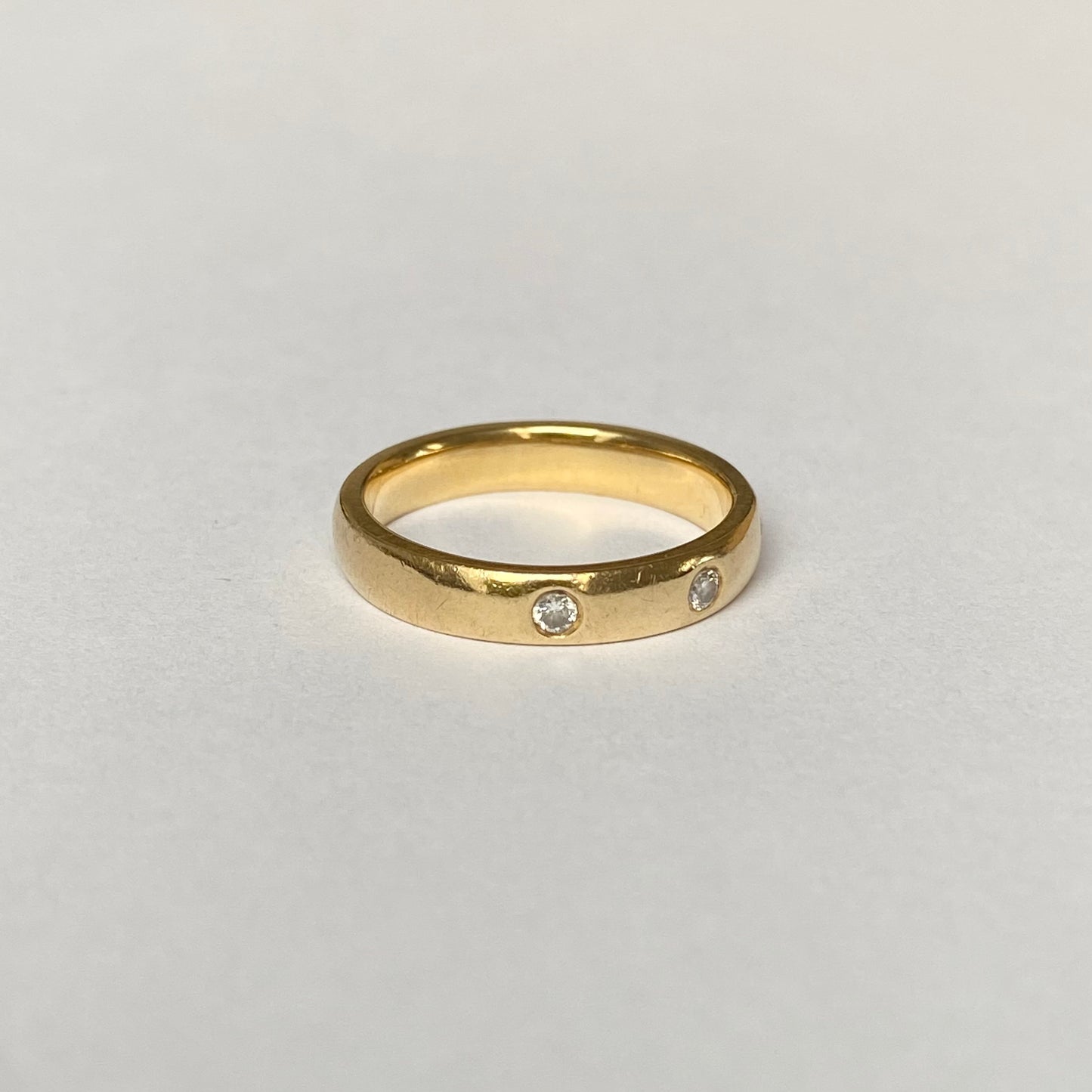 18ct Gold and Diamond Etoile Band | Size UK K-K.5