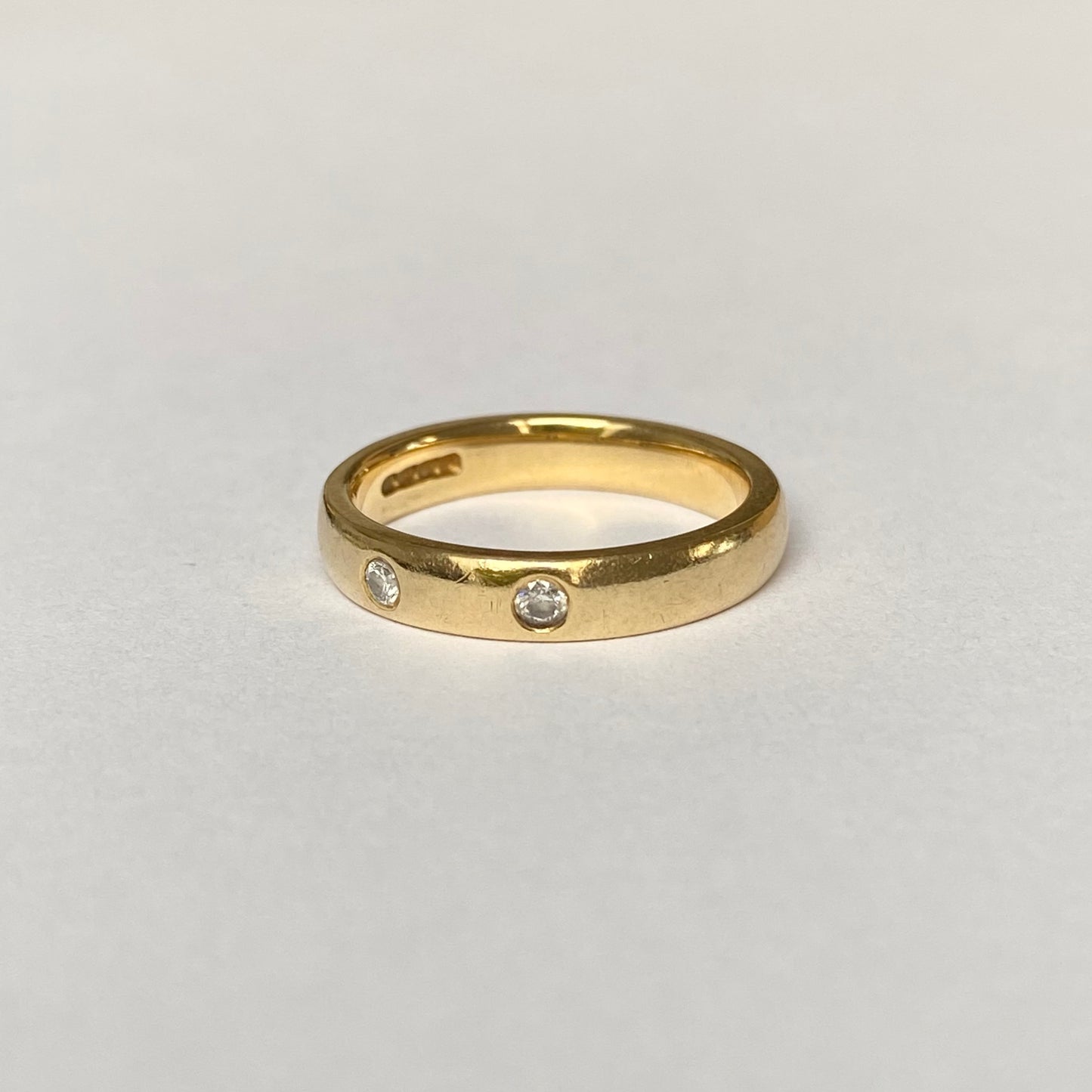 18ct Gold and Diamond Etoile Band | Size UK K-K.5