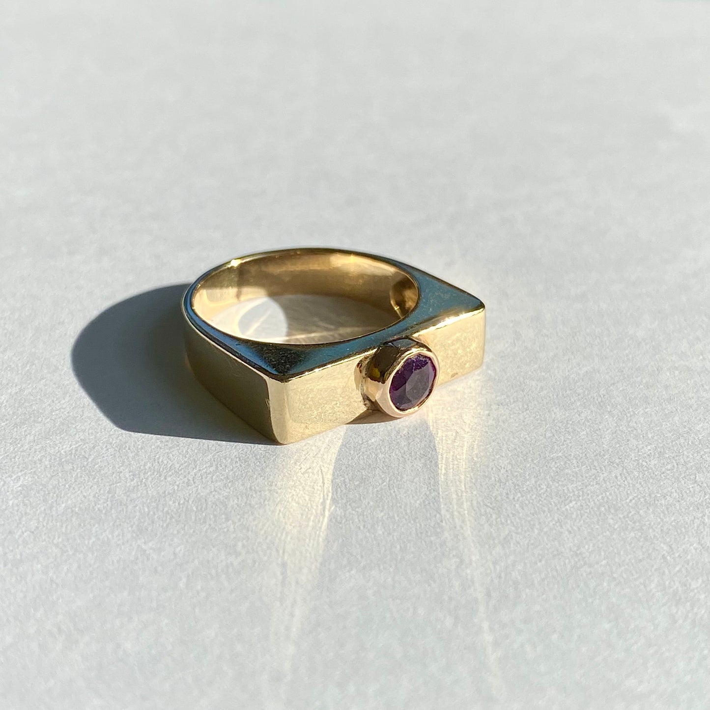 9ct Gold and Amethyst Solitaire Ring | Size UK L.5