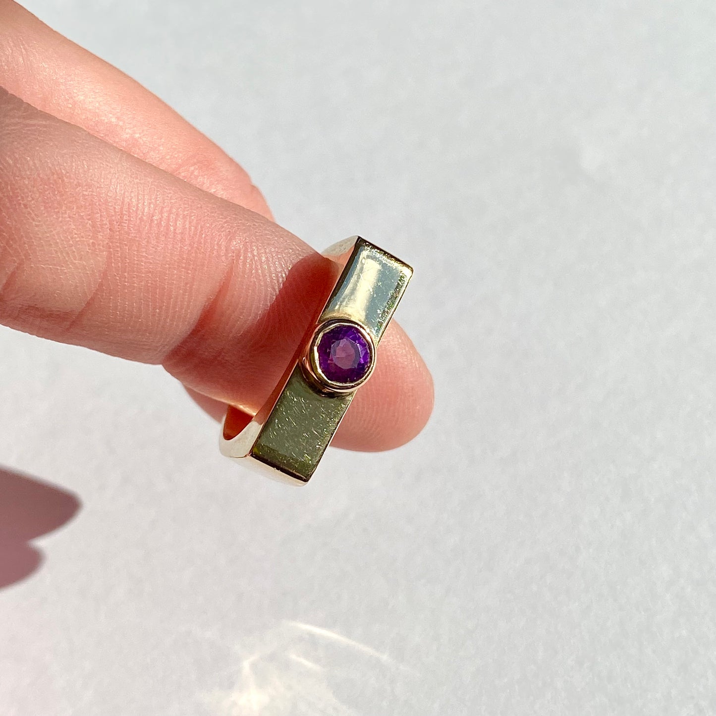 9ct Gold and Amethyst Solitaire Ring | Size UK L.5