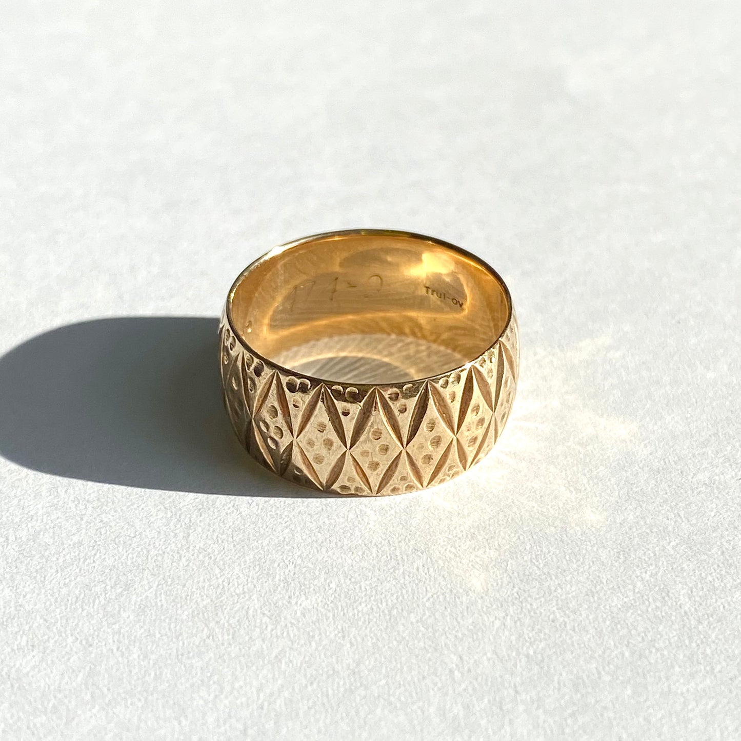 9ct Gold Patterned Cigar Band | Size UK N (fits like L)