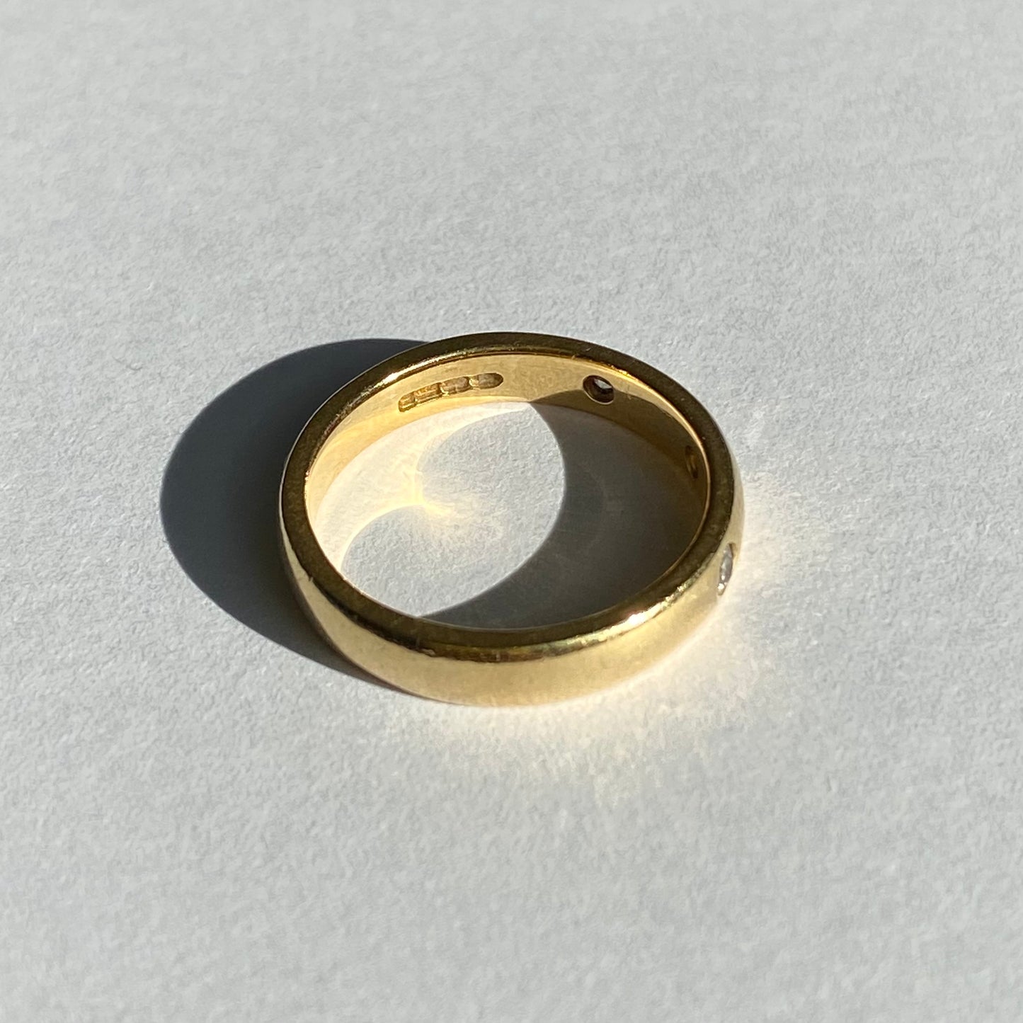 18ct Gold and Diamond Etoile Band | Size UK K-K.5
