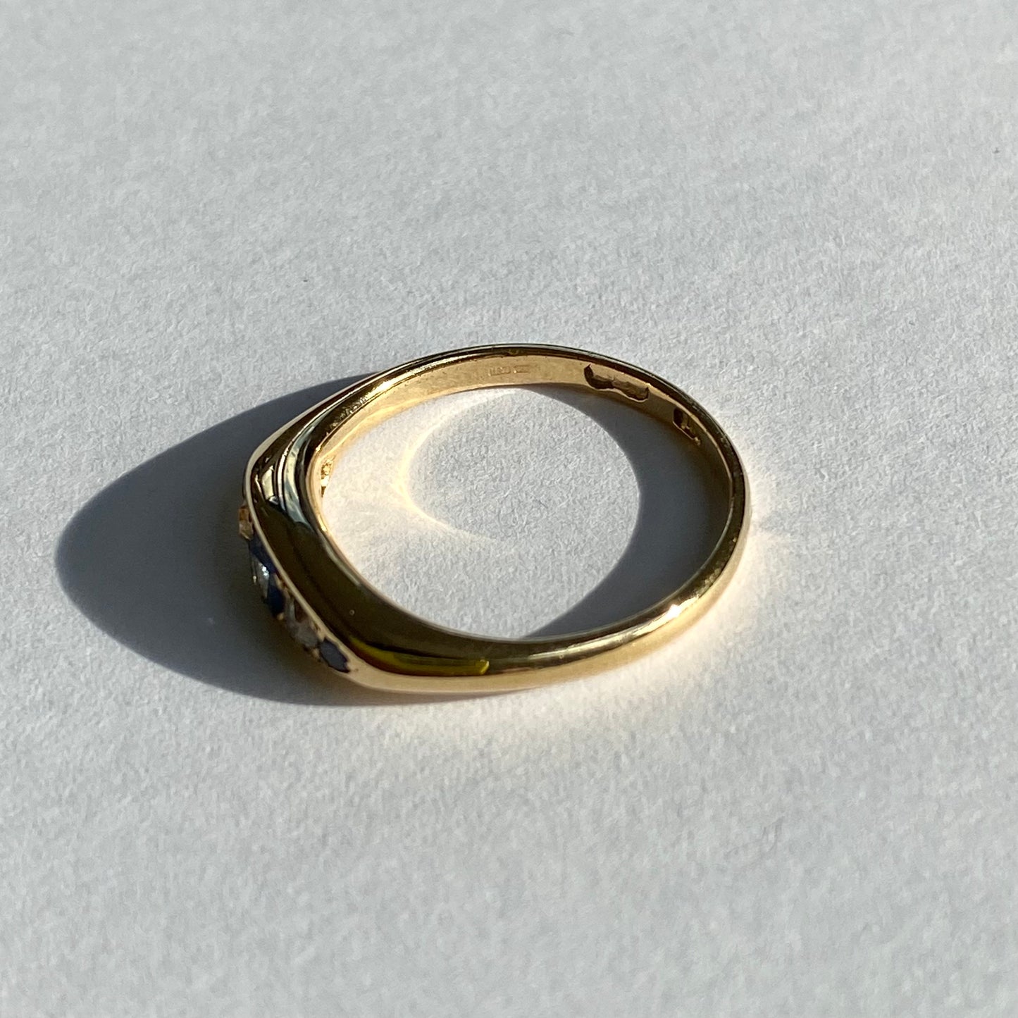18ct Gold, Diamond and Sapphire Boat Ring | Size UK M.75