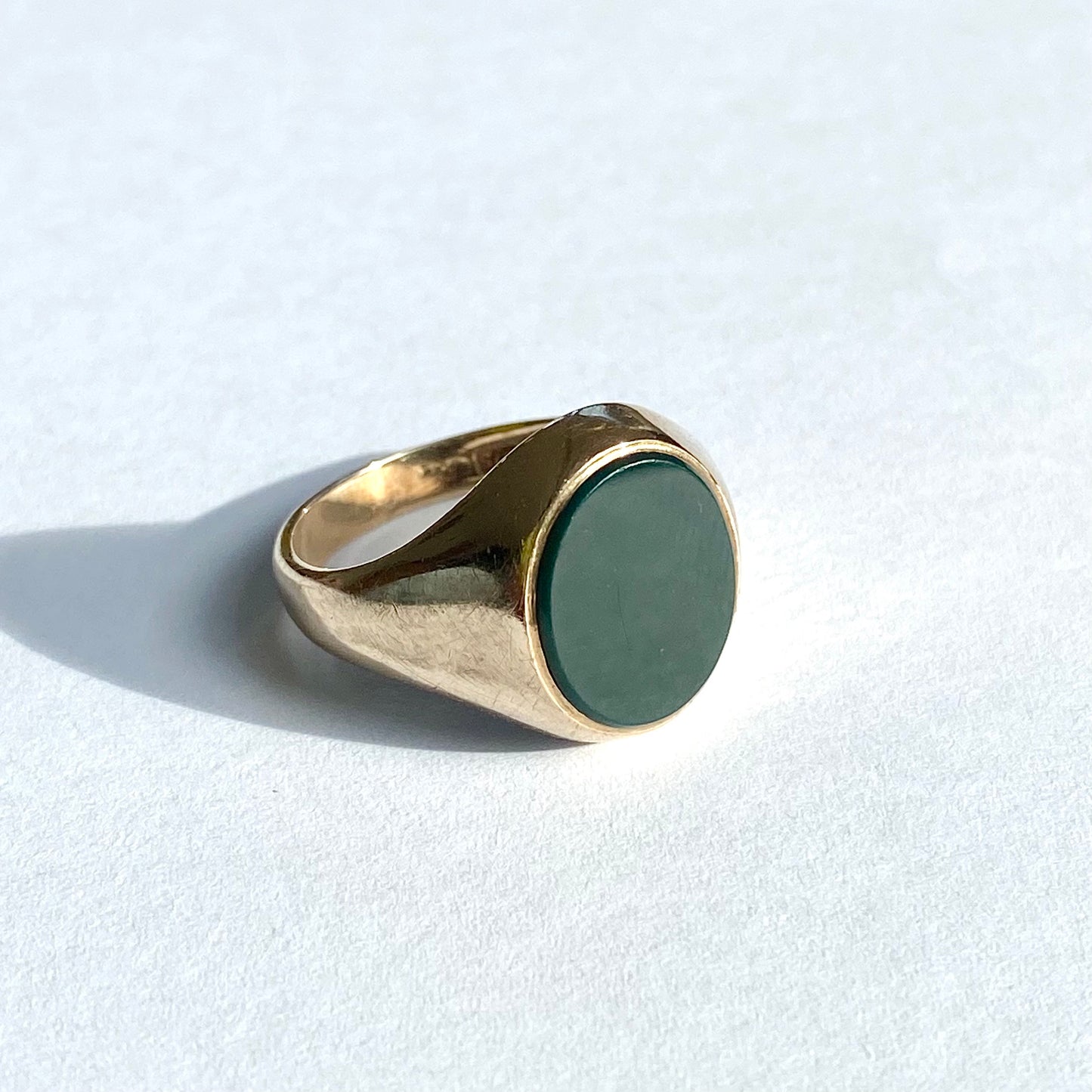 9ct Gold and Bloodstone Signet Ring | Size UK M.5