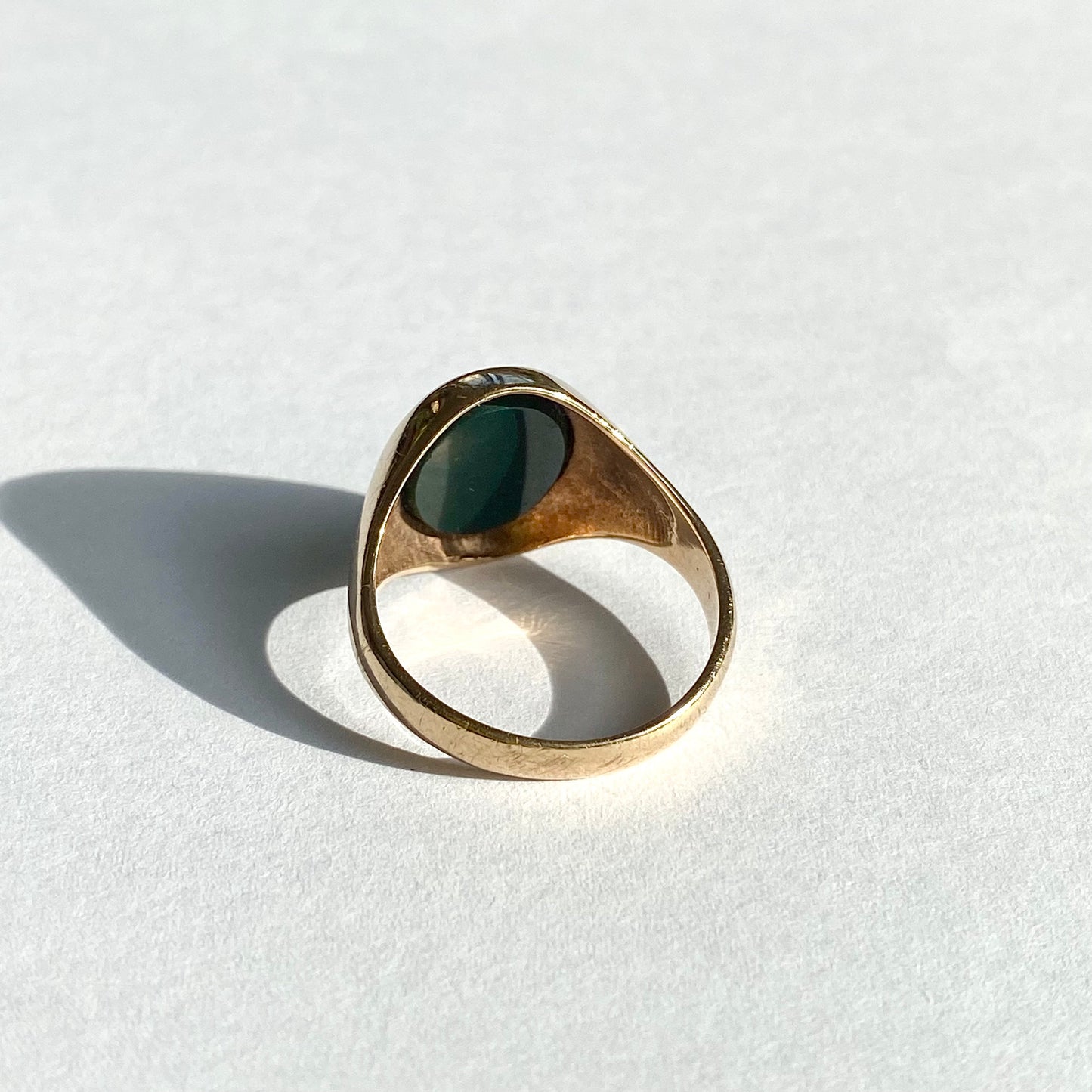 9ct Gold and Bloodstone Signet Ring | Size UK M.5