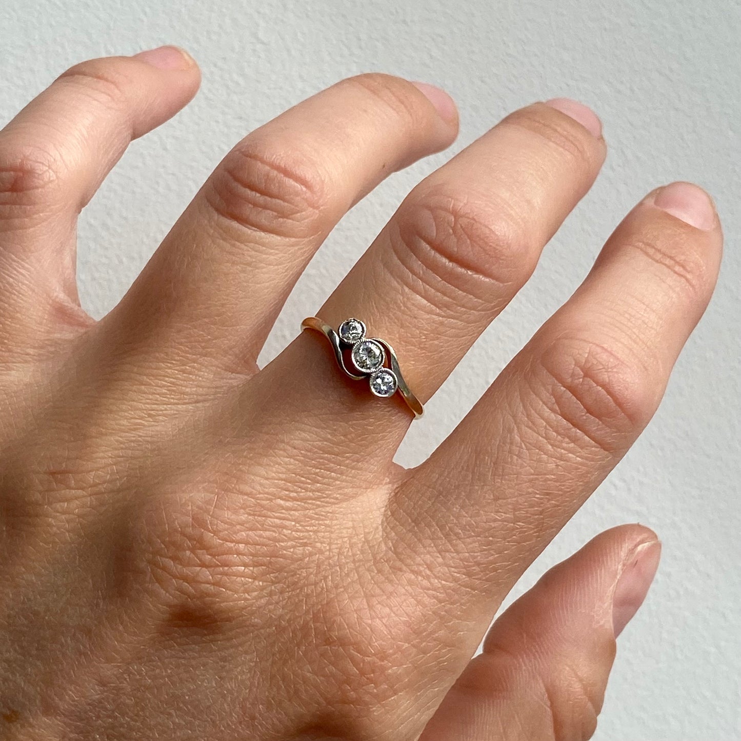 18ct Gold, Platinum and Diamond Trilogy Ring | Size UK M