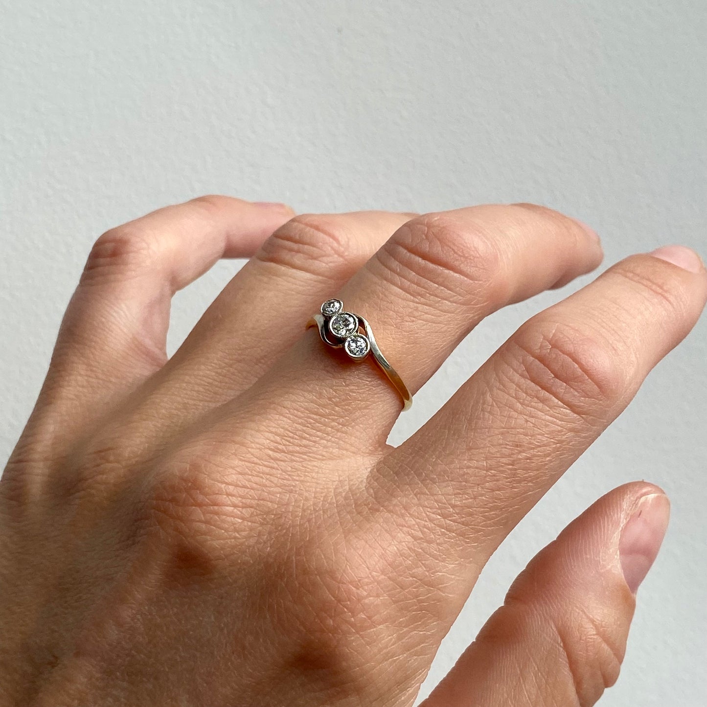 18ct Gold, Platinum and Diamond Trilogy Ring | Size UK M
