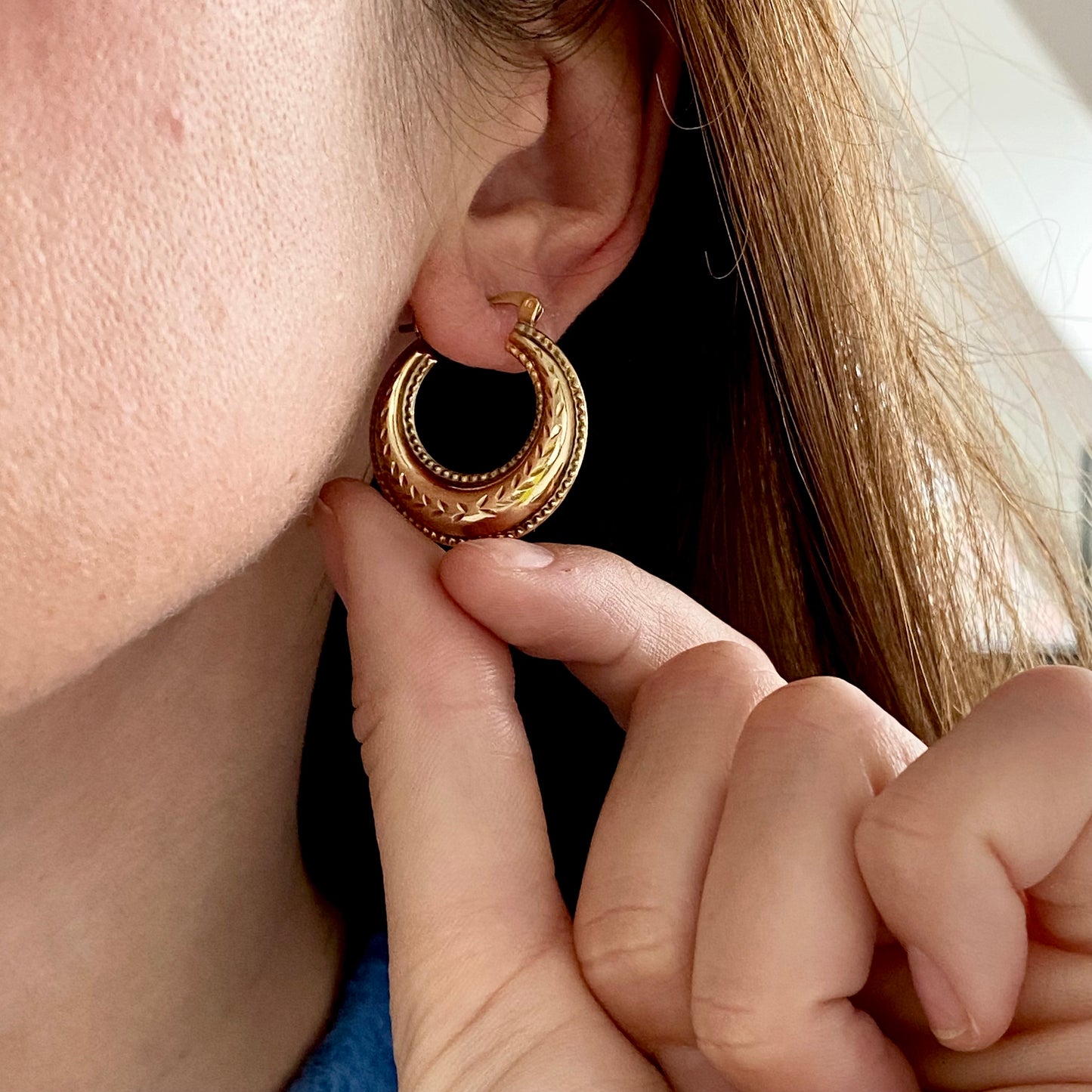 Beautiful 9ct Gold Engraved Hoop Earrings | 24mm