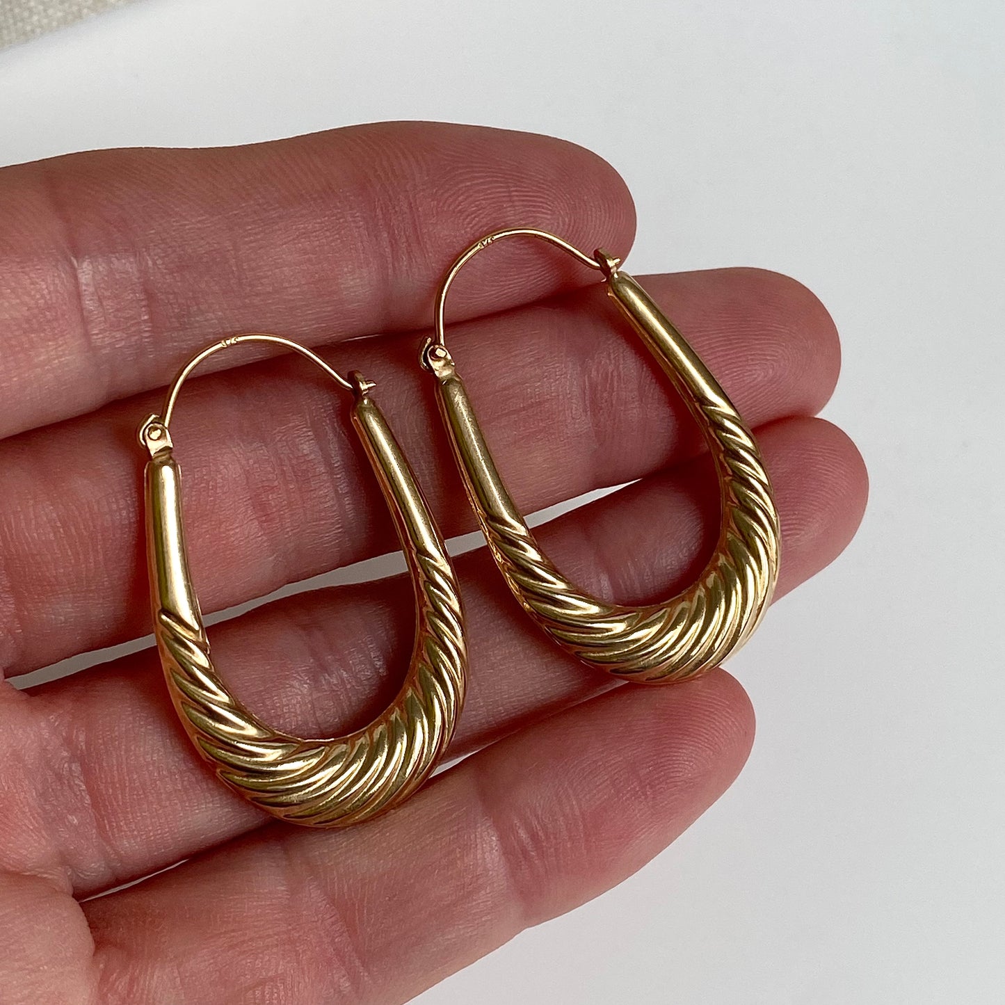 Large Pre-loved 9ct Gold Patterned U-shaped Hoops | 37mm