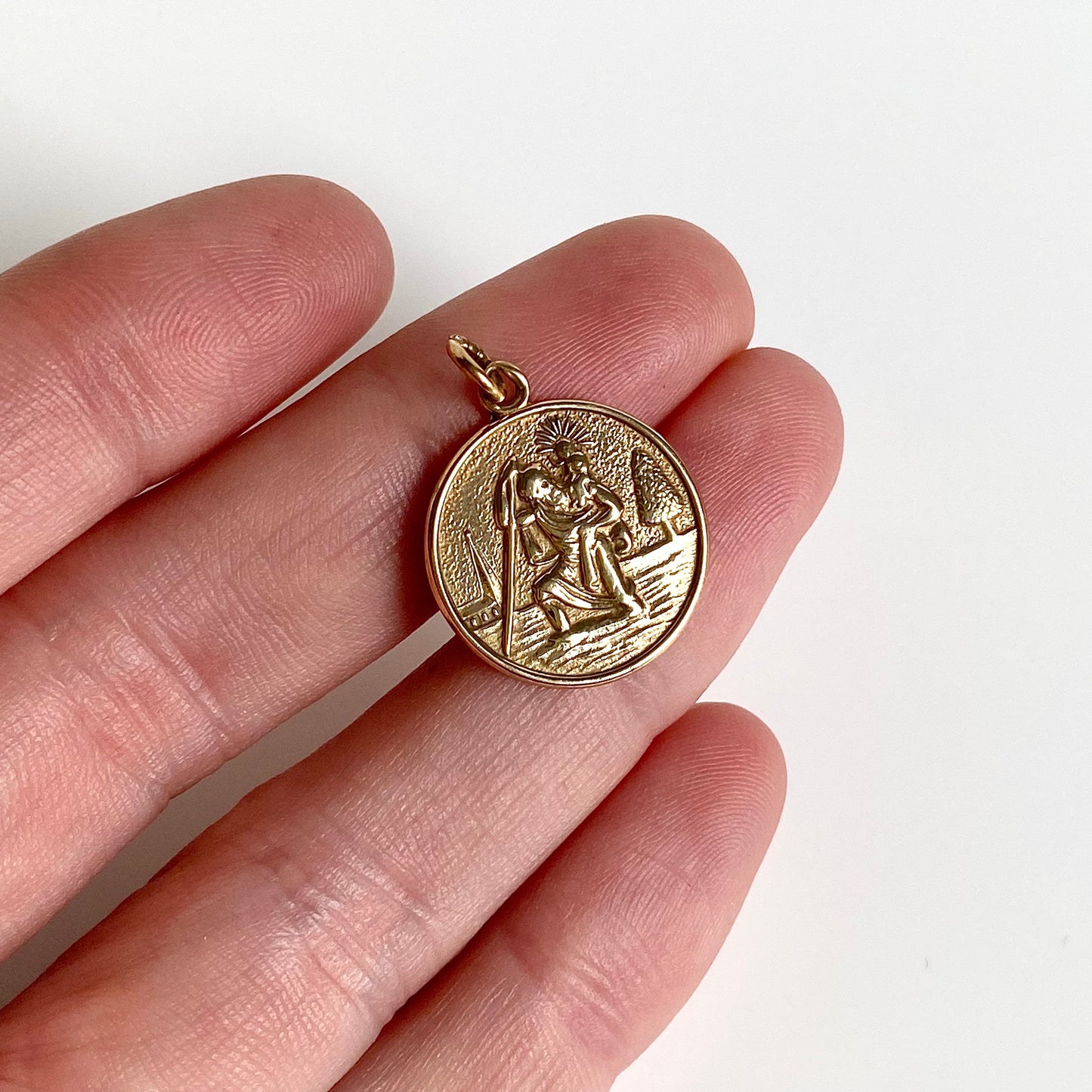 9ct Gold St Christopher Pendant | 18mm