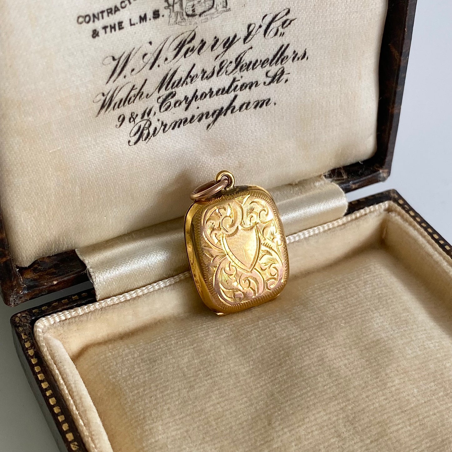 Antique 9ct Gold B&F Rectangle Locket | 17mm