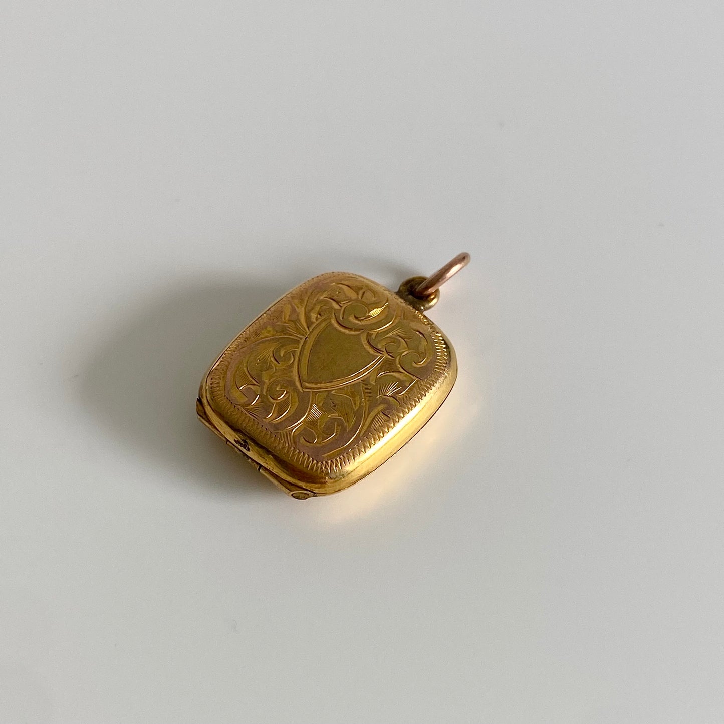 Antique 9ct Gold B&F Rectangle Locket | 17mm