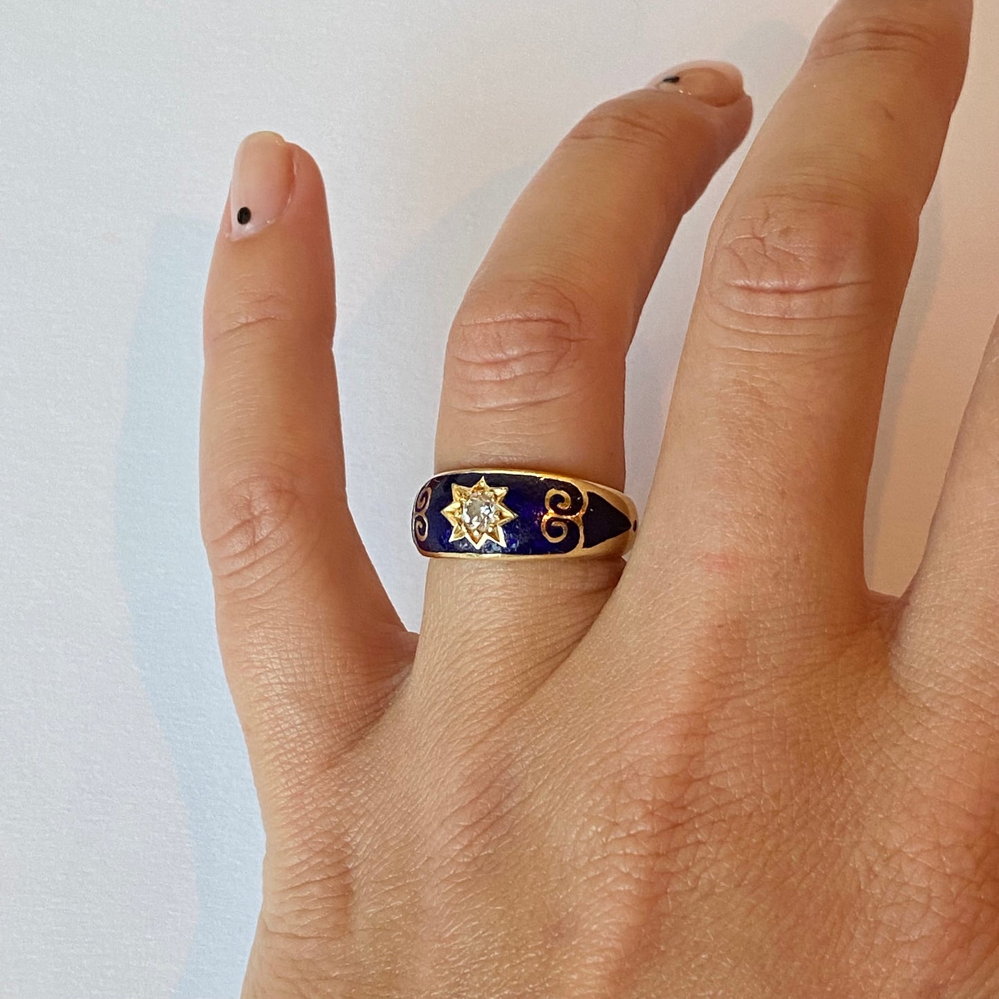 Vintage Solid 18ct Gold, Blue Enamel and Brilliant-cut Diamond Starburst Ring | Size UK K.5