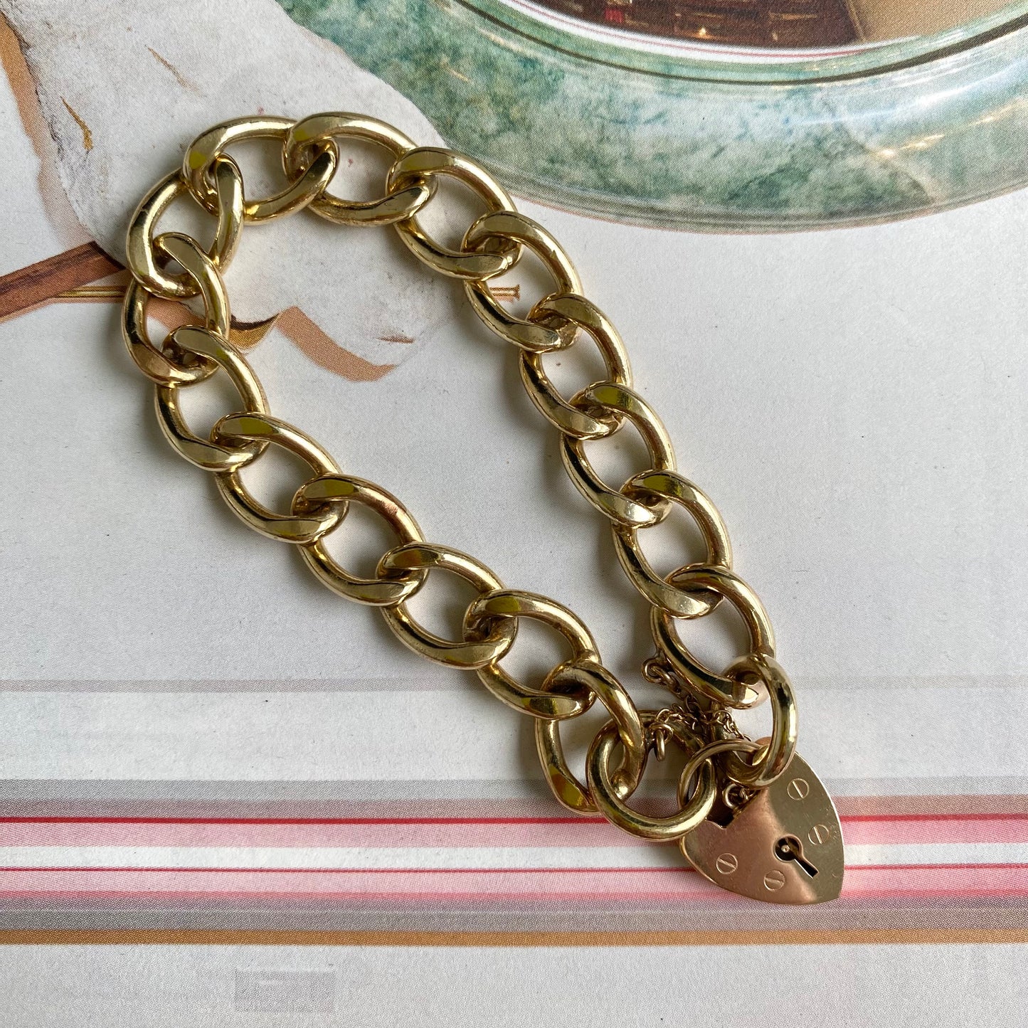 Heavy Solid Vintage 9ct Gold Bracelet with Heart Padlock Clasp | 7.25" | 35g