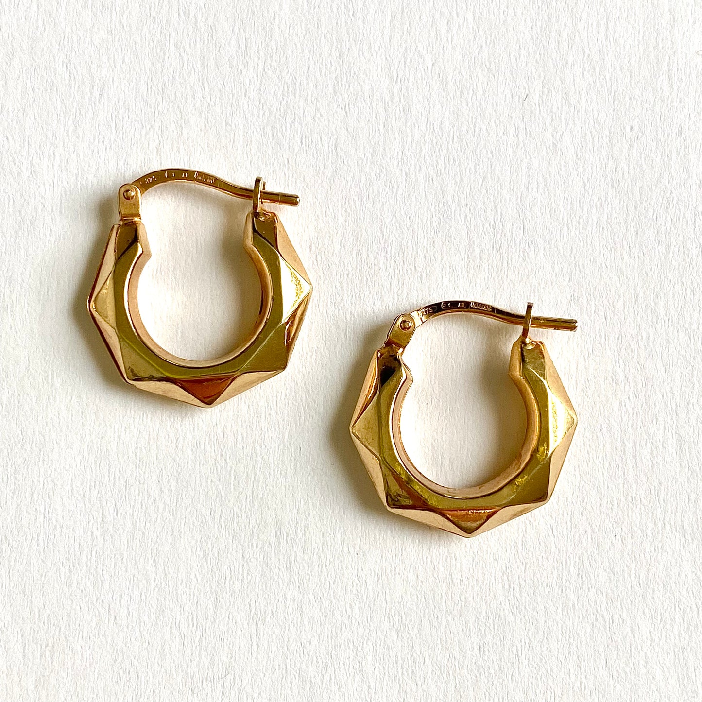 Vintage 9ct Gold Faceted Hexagon Hoops | 17mm