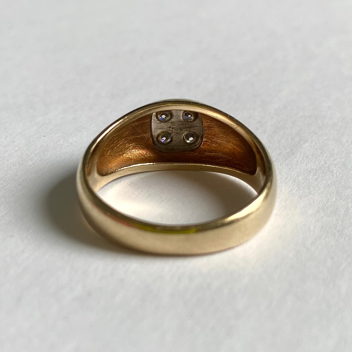 Fantastic Vintage 9ct Gold and Diamond Domed Ring | Size UK T.75