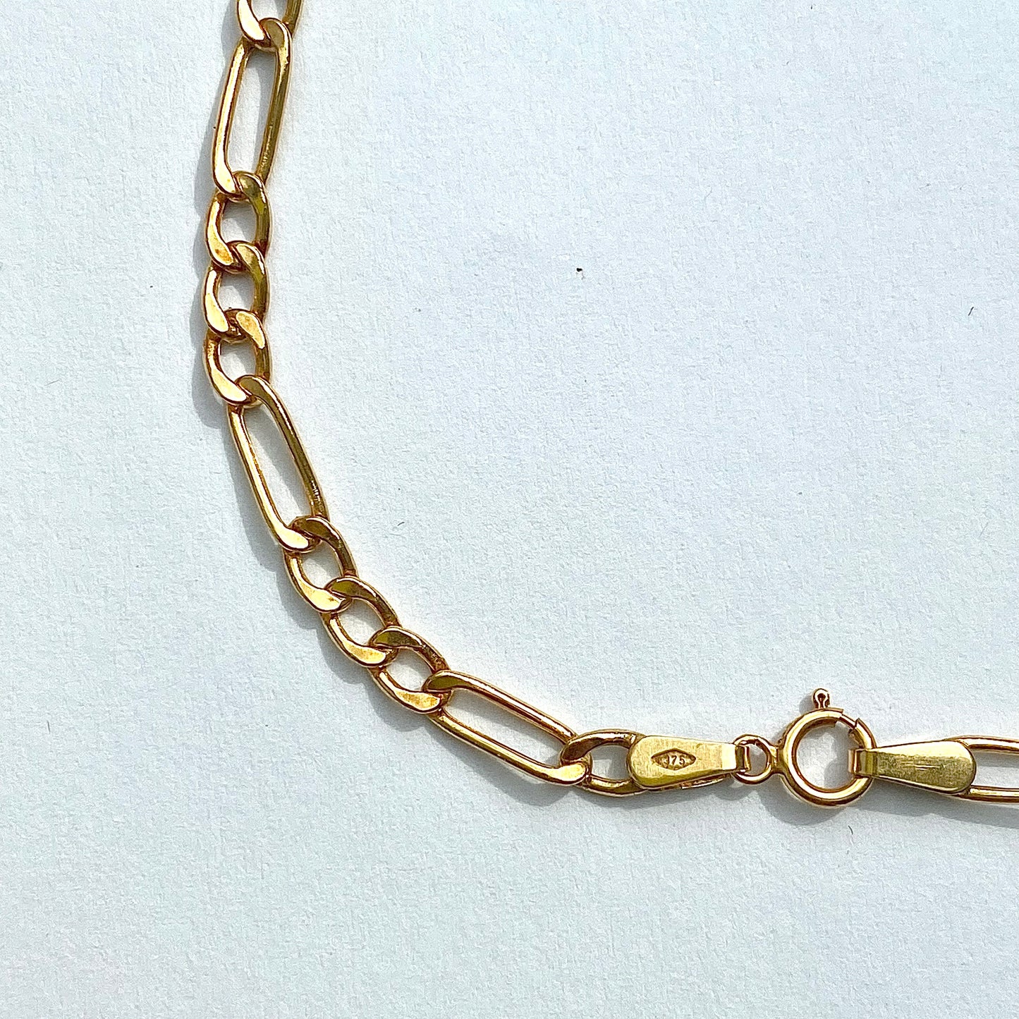 Pre-loved Dainty 9ct Gold Figaro Bracelet  |  7.3"  |  3mm